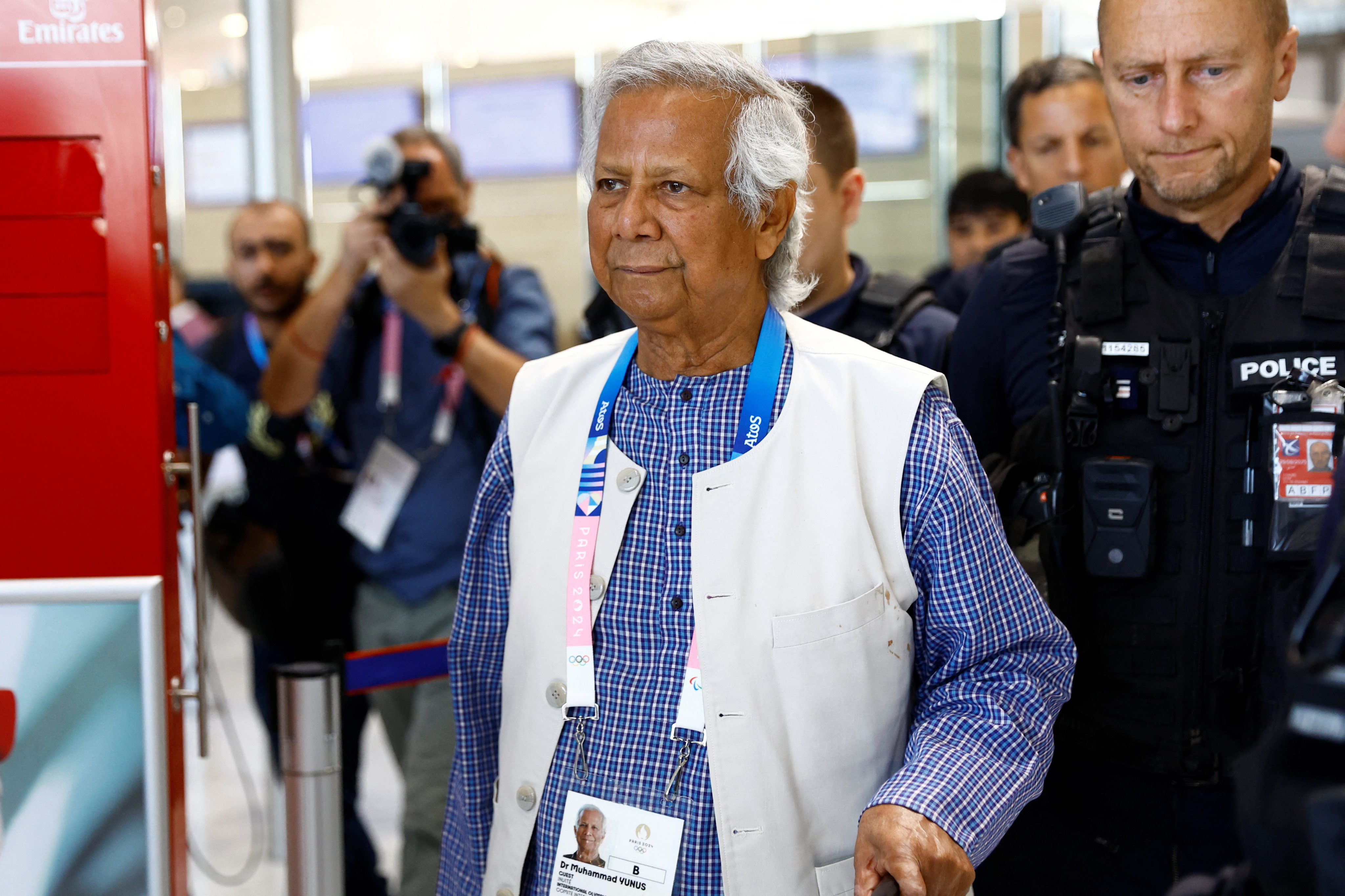 Nobel laureate Muhammad Yunus, who was recommended by Bangladeshi student leaders as the head of the interim government in Bangladesh, walks at Paris Charles de Gaulle airport on August 7. Photo: Reuters