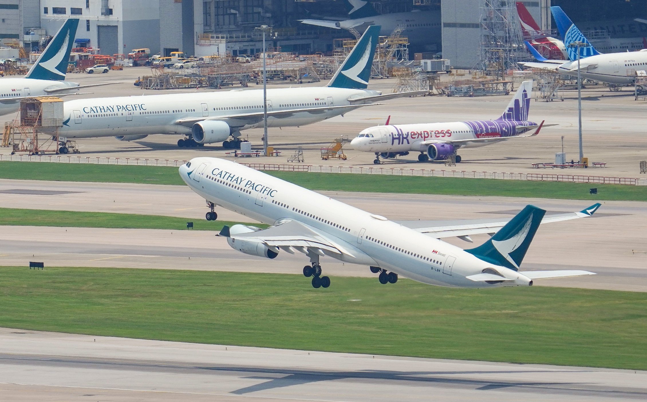 Cathay says it has restored passenger capacity to 80 per cent of pre-pandemic levels so far. Photo: May Tse