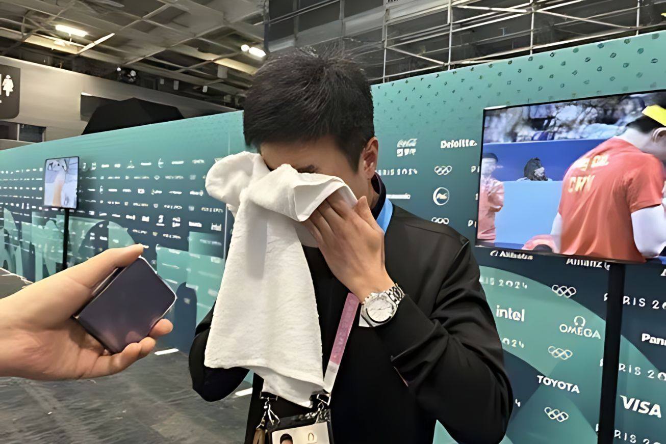 South Korea’s table tennis coach Joo Sae-hyuk cannot hide his devastation at yet another loss to China.