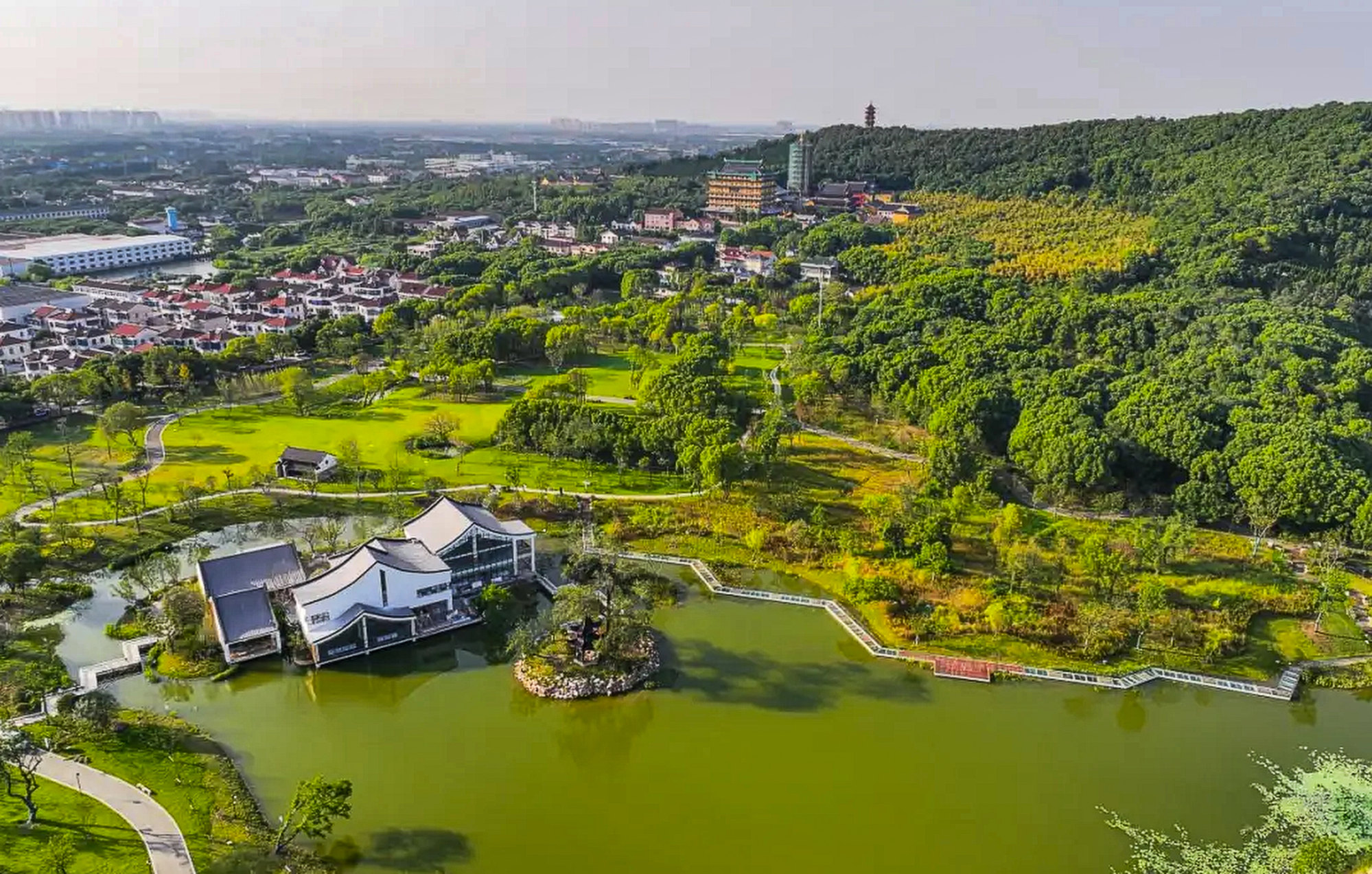 An earlier image of Changzhou Fangmaoshan Park. Photo: Sohu