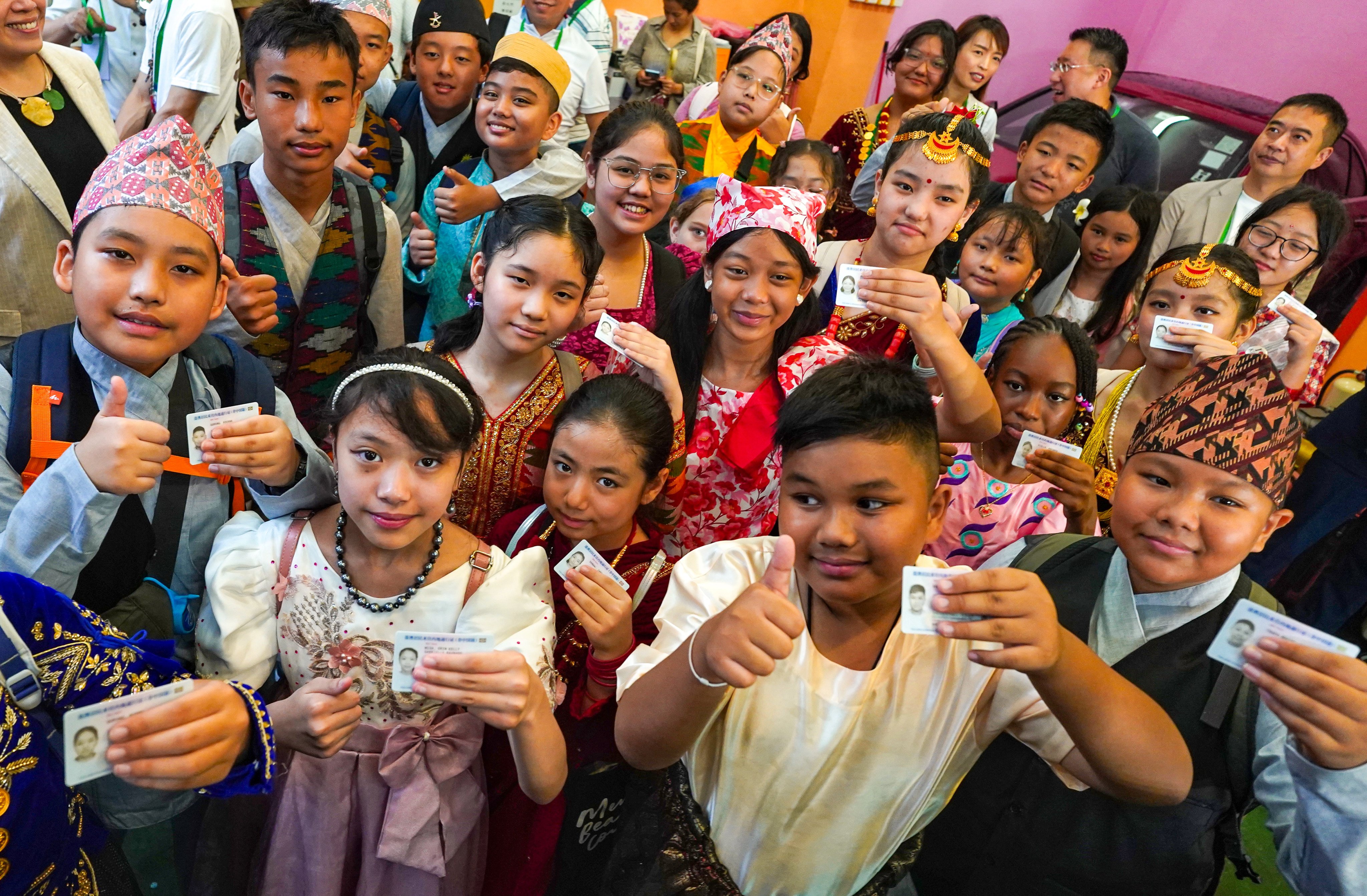 A group of more than 20 pupils from Yaumati Kaifong Association School have embarked on a three-day trip in Guangzhou and Foshan. Photo: Elson Li