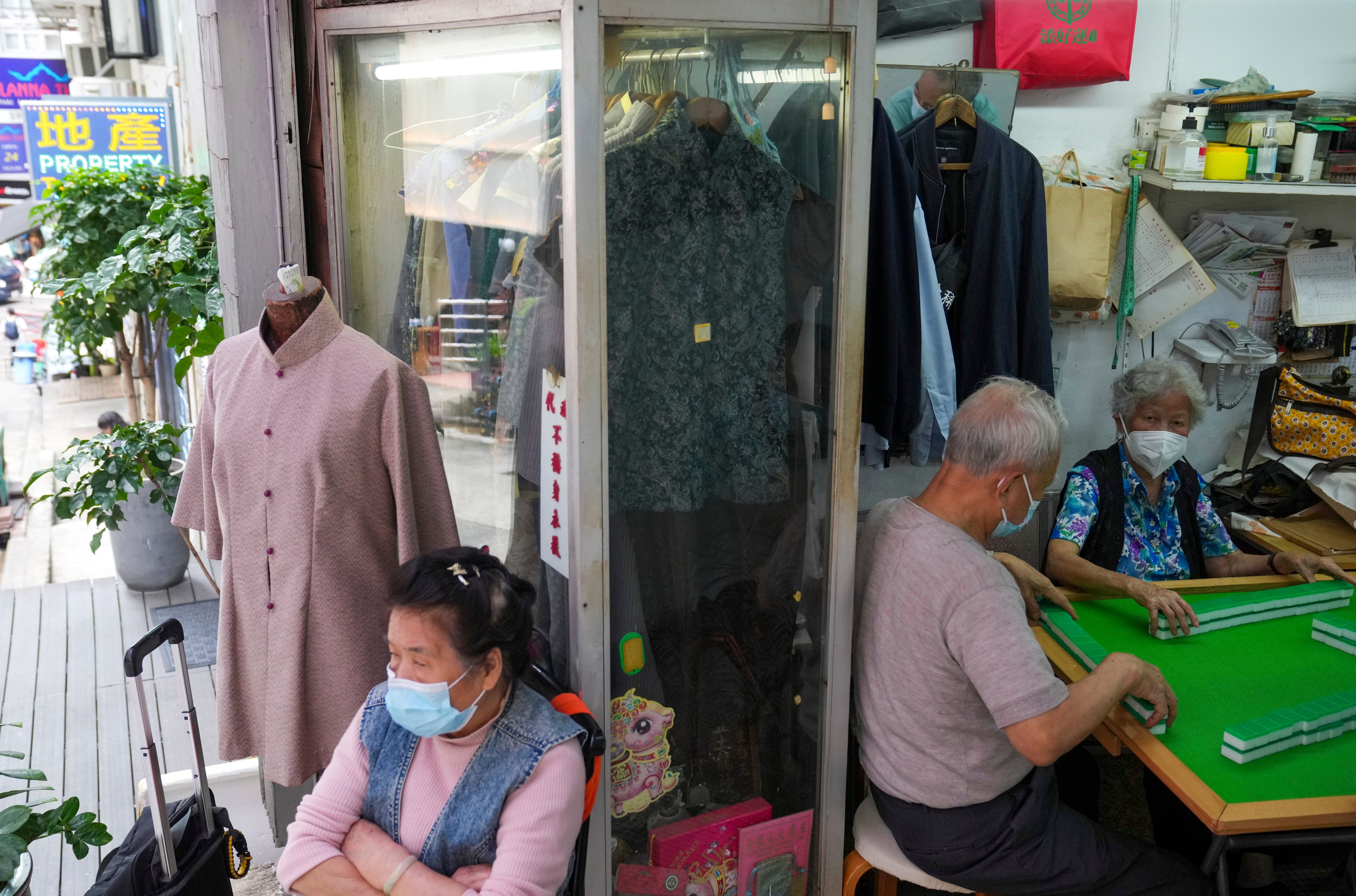 Some elderly residents with ample free time may fall into gambling as a way to tackle loneliness, experts have said. Photo: Sam Tsang