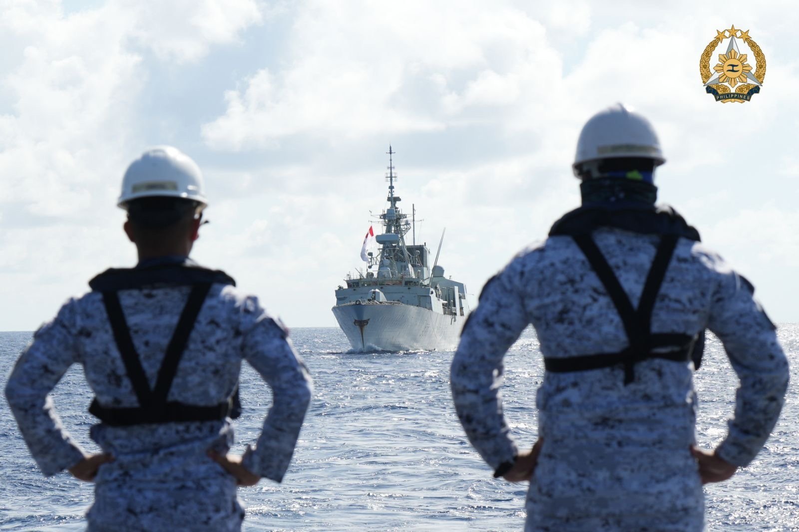 Filipino sailors watch a Canadian frigate during maritime drills with the US and Australia in the South China Sea this month. Photo: Philippine Armed Forces/Handout via EPA-EFE