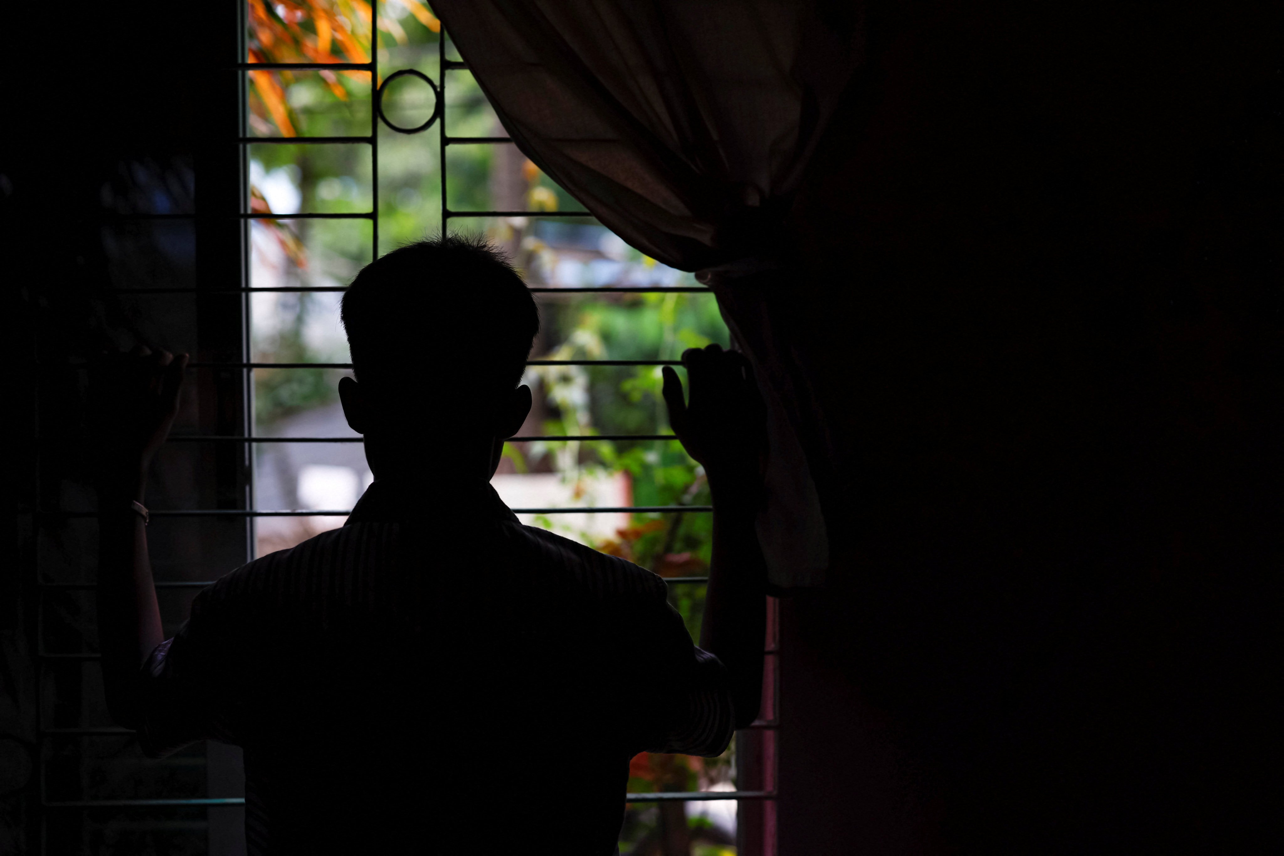 A 15-year-old Rohingya boy, who said he was abducted for conscription by a military-aligned Rohingya insurgent group, poses for a picture in Cox’s Bazar, Bangladesh. Photo: Reuters