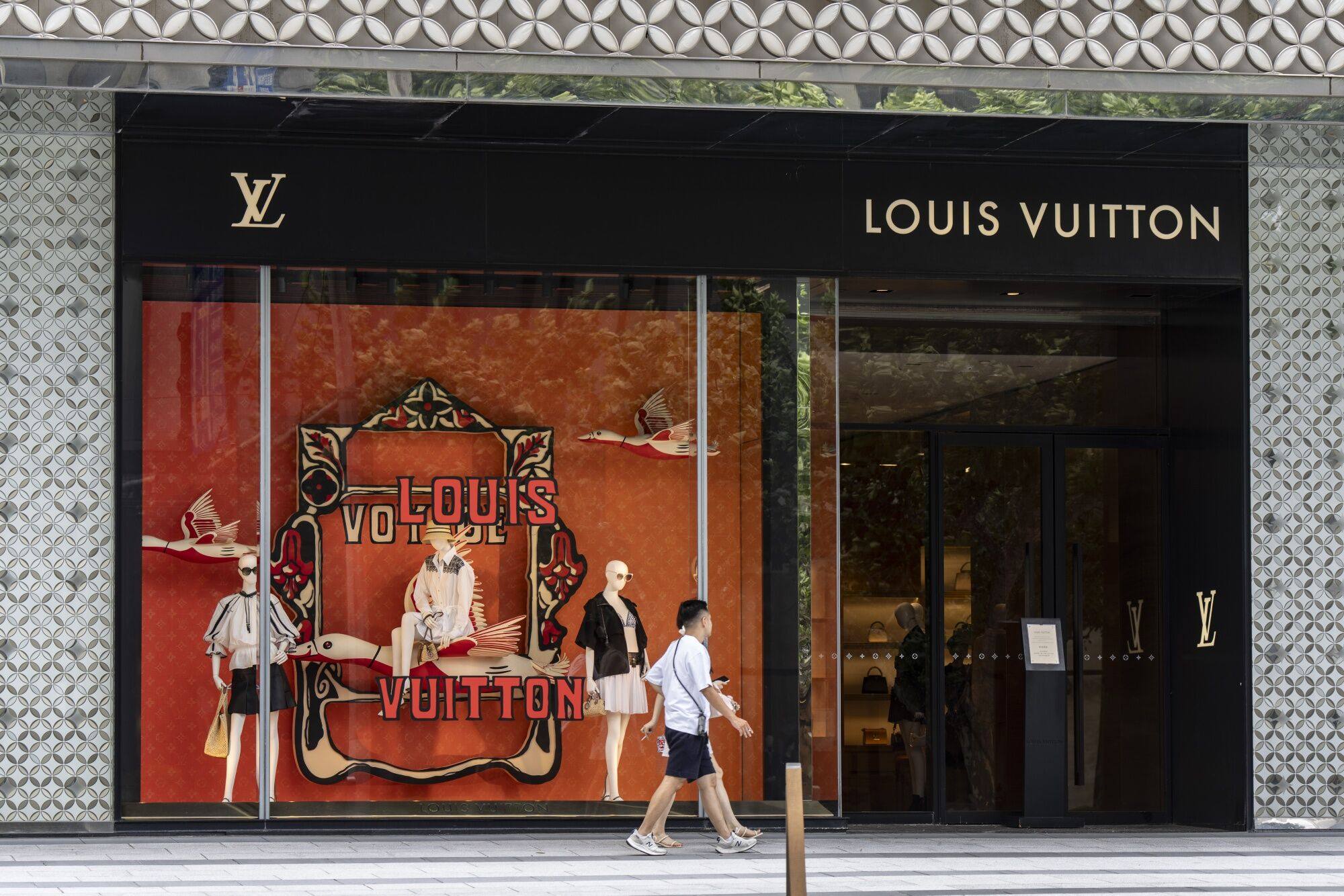 The habits of Chinese consumers have changed significantly, a think tank has argued in a recent report, creating a need for new approaches in policies to spur spending. Photo: Bloomberg