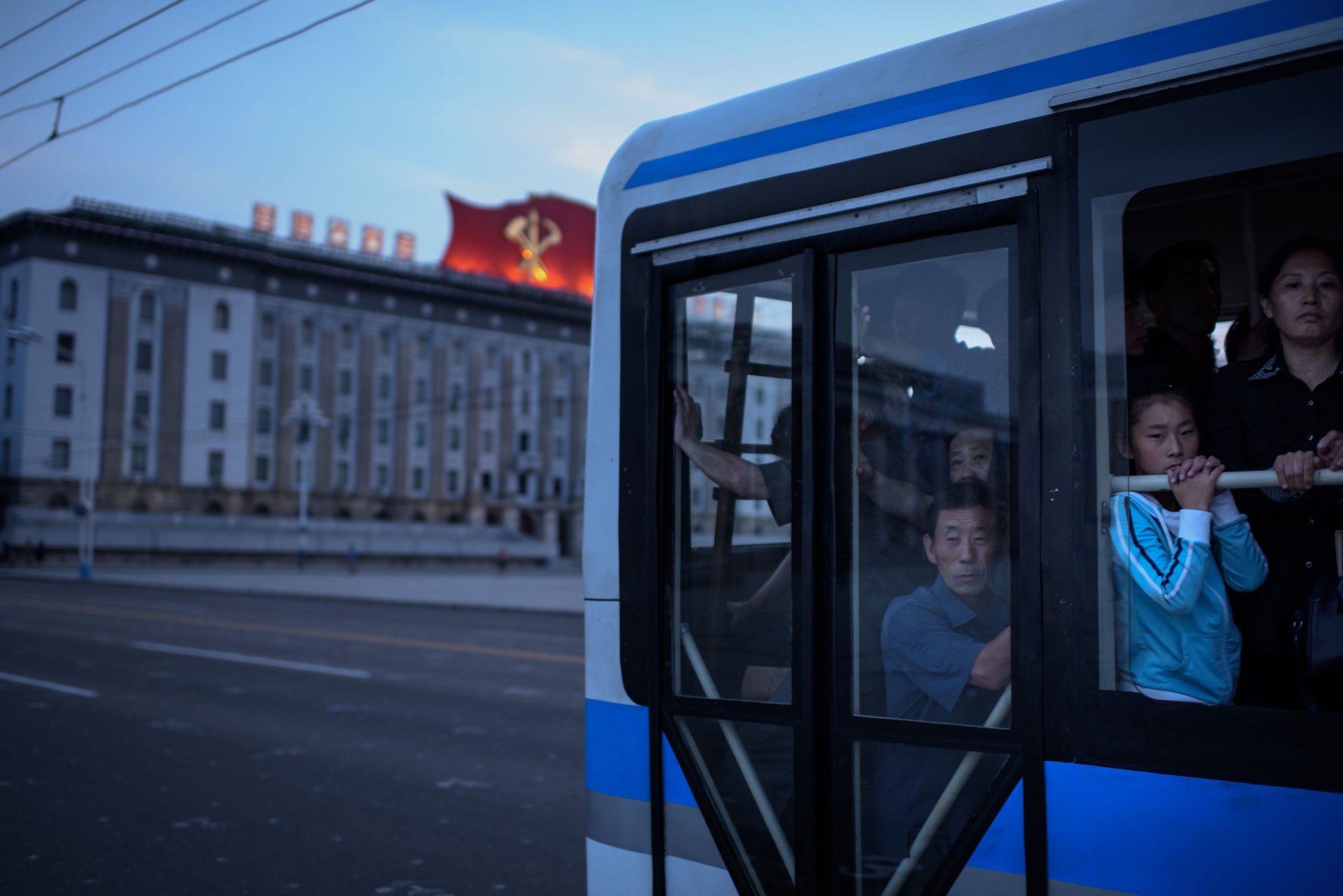 高評価レビュー North Korea rare in plans telecoms border China's challenges 青年漫画