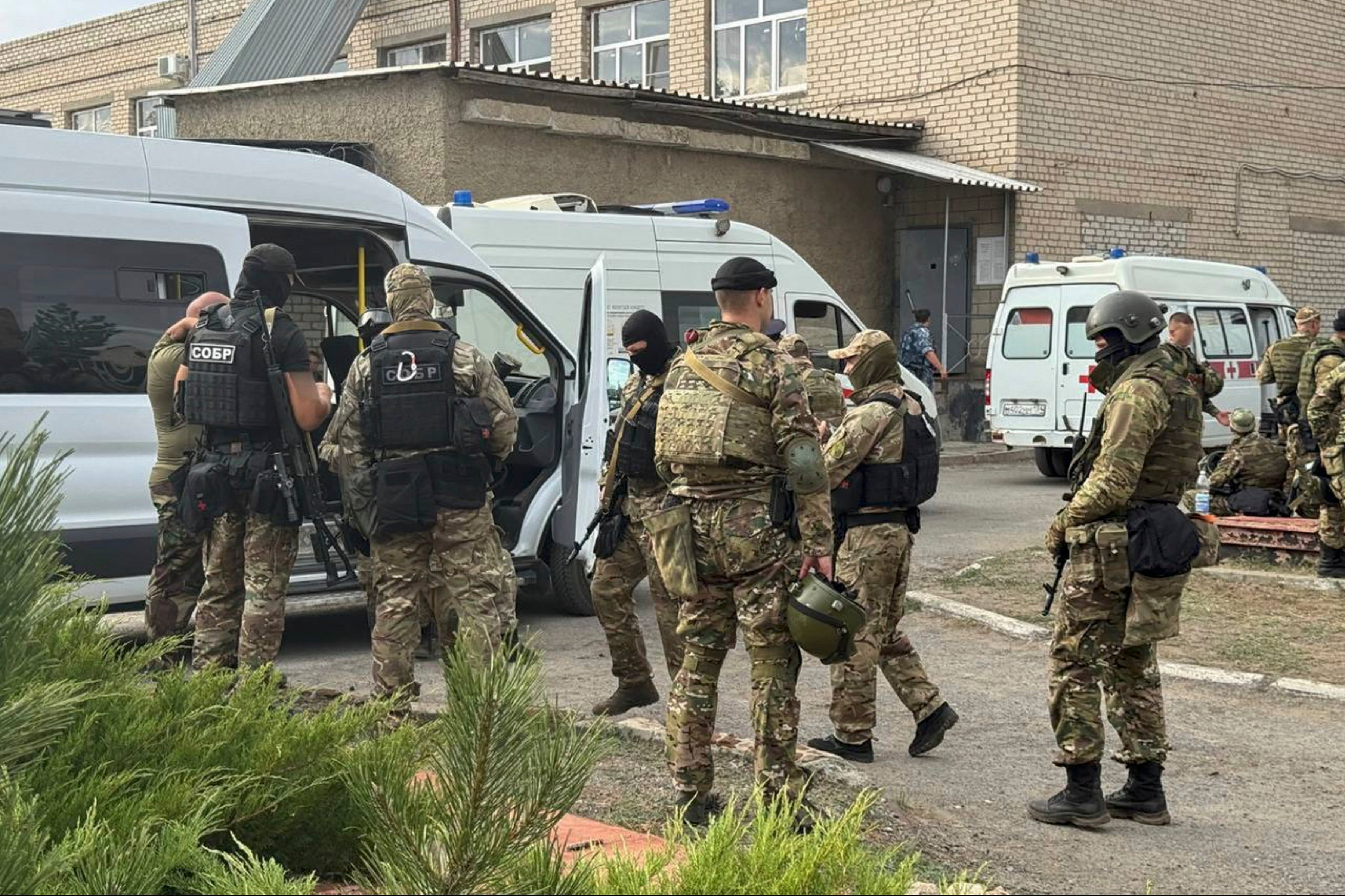 National Guard of Russia servicemen preparing to storm a prison in Surovkino, Volgograd region, on Friday. Photo: Russian Rosgvardia/Telegram via EPA-EFE