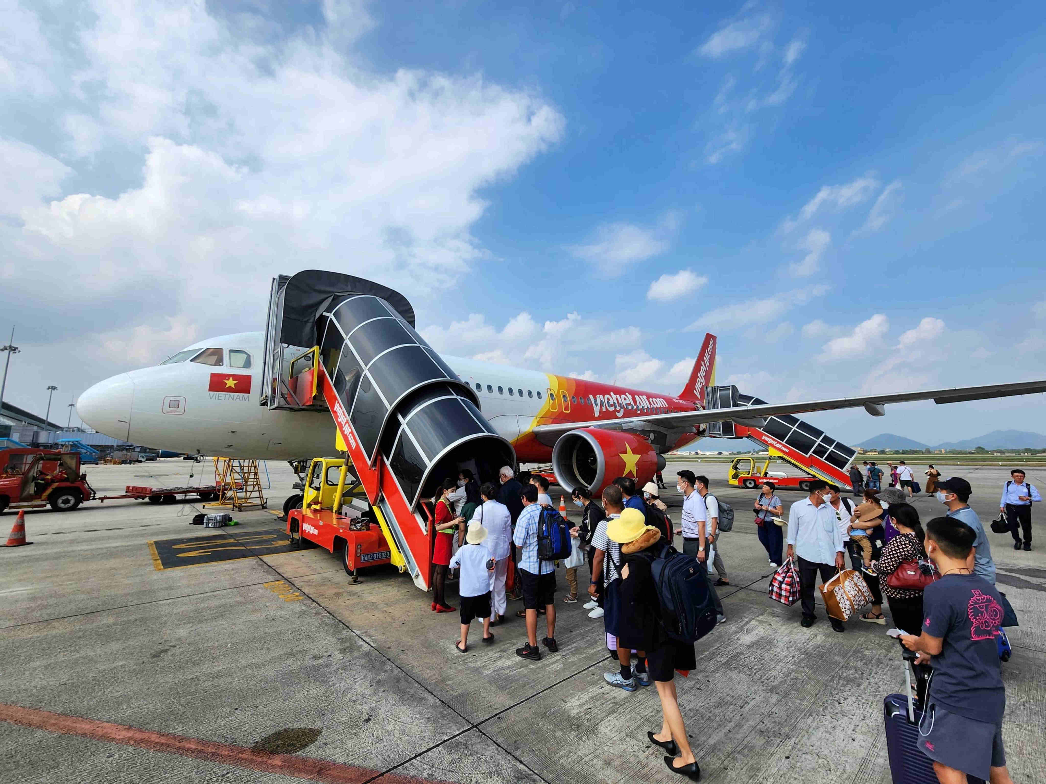 A Vietjet Air. A mainland Chinese visitor allegedly put his credit card inside his backpack before going to sleep on VietJet Air 966, then became a victim of theft, according to a source familiar with the case. Photo: Vietjet Air