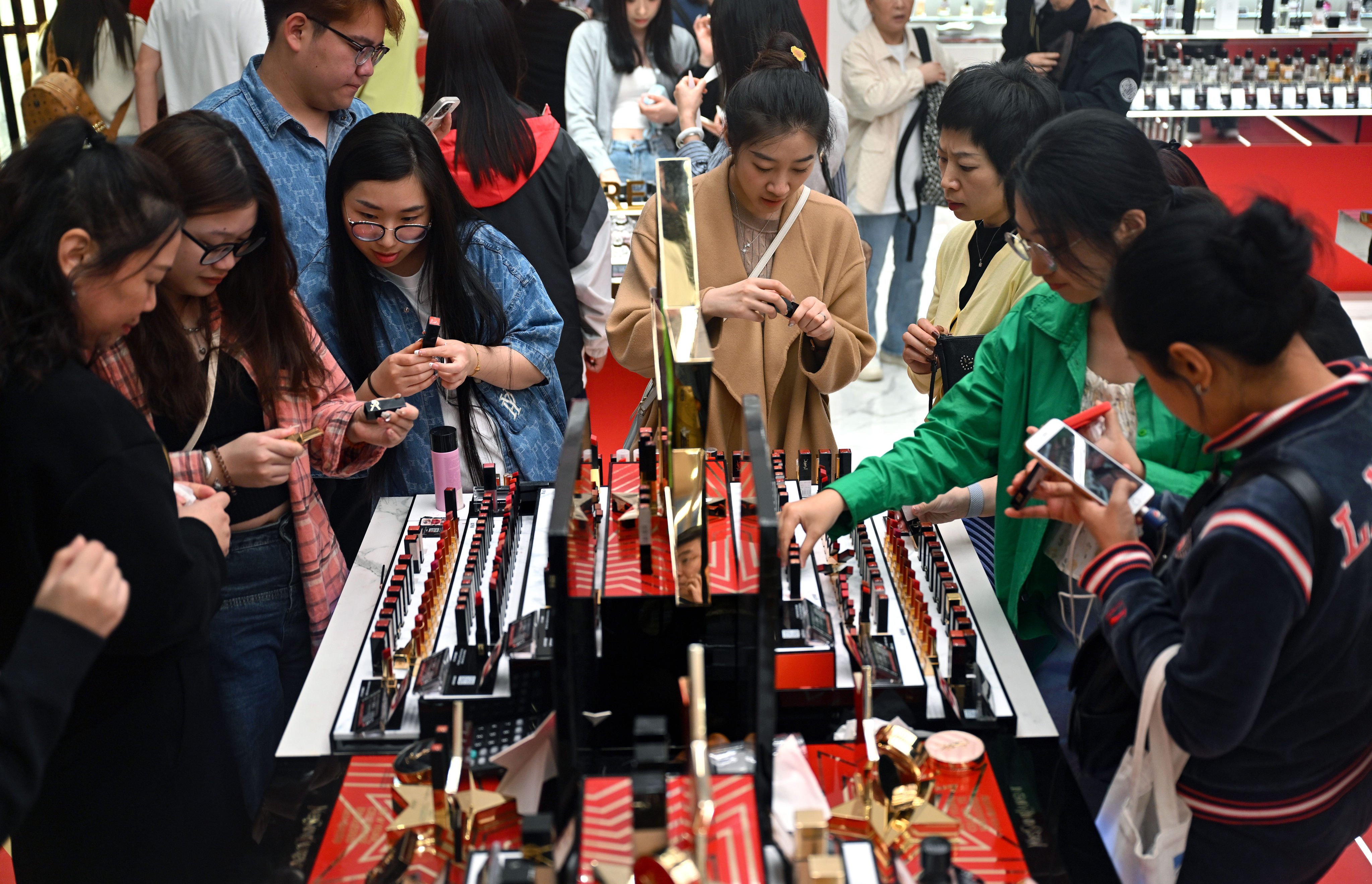 People shop at Haikou International Duty-Free Shopping Complex in Haikou in southern China’s Hainan province. Photo: Xinhua