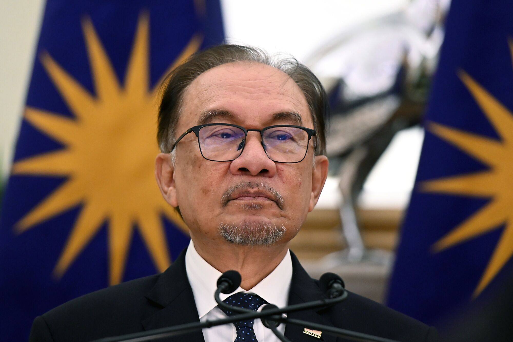 Anwar Ibrahim vowed to end corruption in Malaysia, urging unity and responsible leadership while cracking down on corruption. Photo: Bloomberg