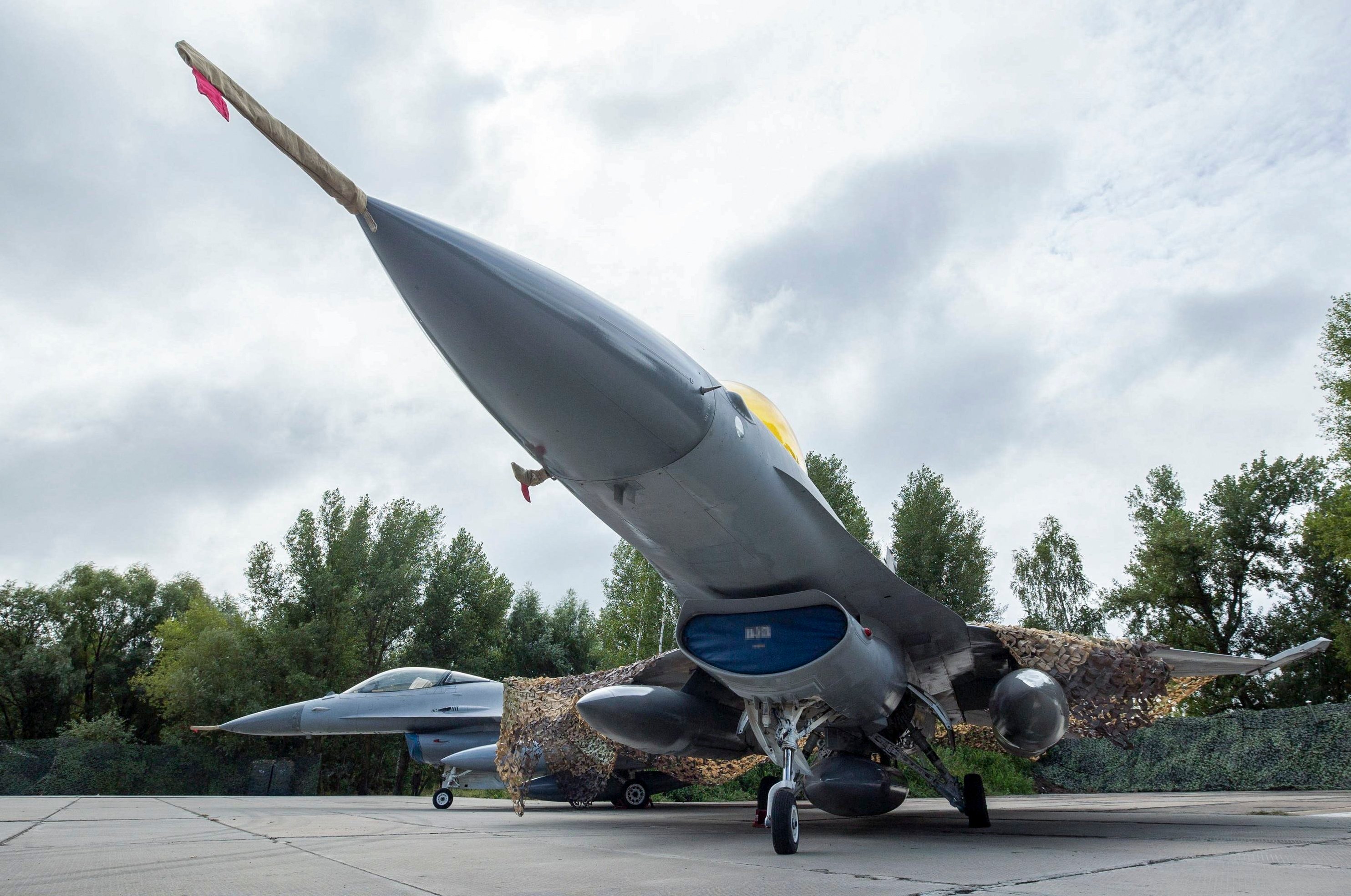 US-made F-16 fighters are seen during a ceremony to mark Air Force Day of the Armed Forces of Ukraine on August 4. Photo: EPA-EFE