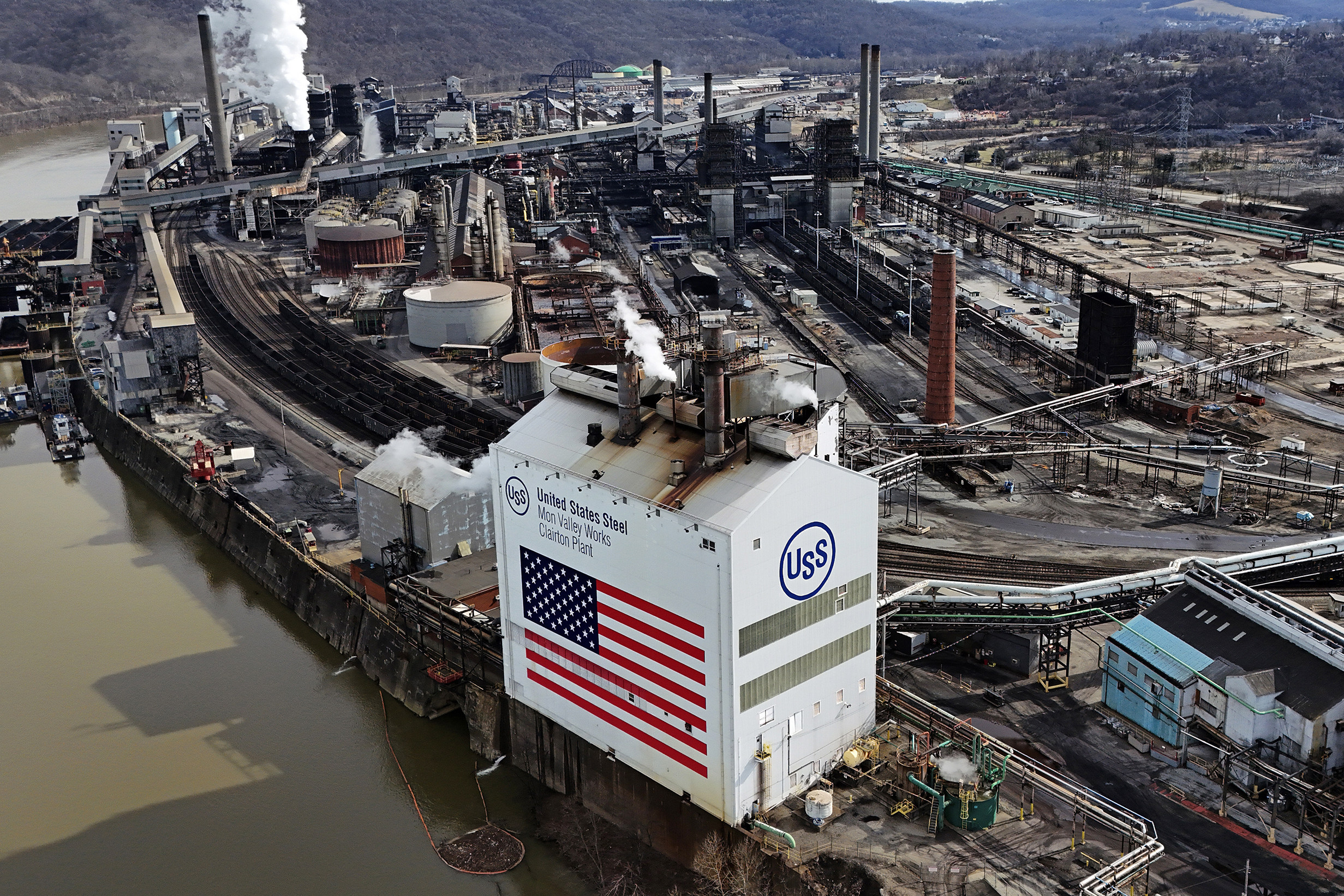 The US Steel Mon Valley Works Clairton Plant in Pennsylvania. Photo: AP