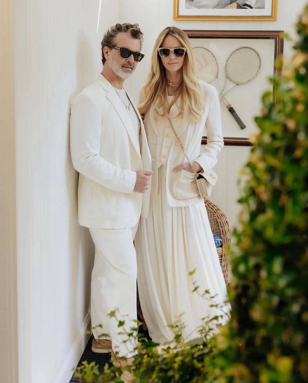 Meet Elle Macpherson’s American guitarist and singer-songwriter boyfriend, Doyle Bramhall II, who’s worked with Elton John, Sheryl Crow and Questlove. Photo: @ellemacpherson/Instagram