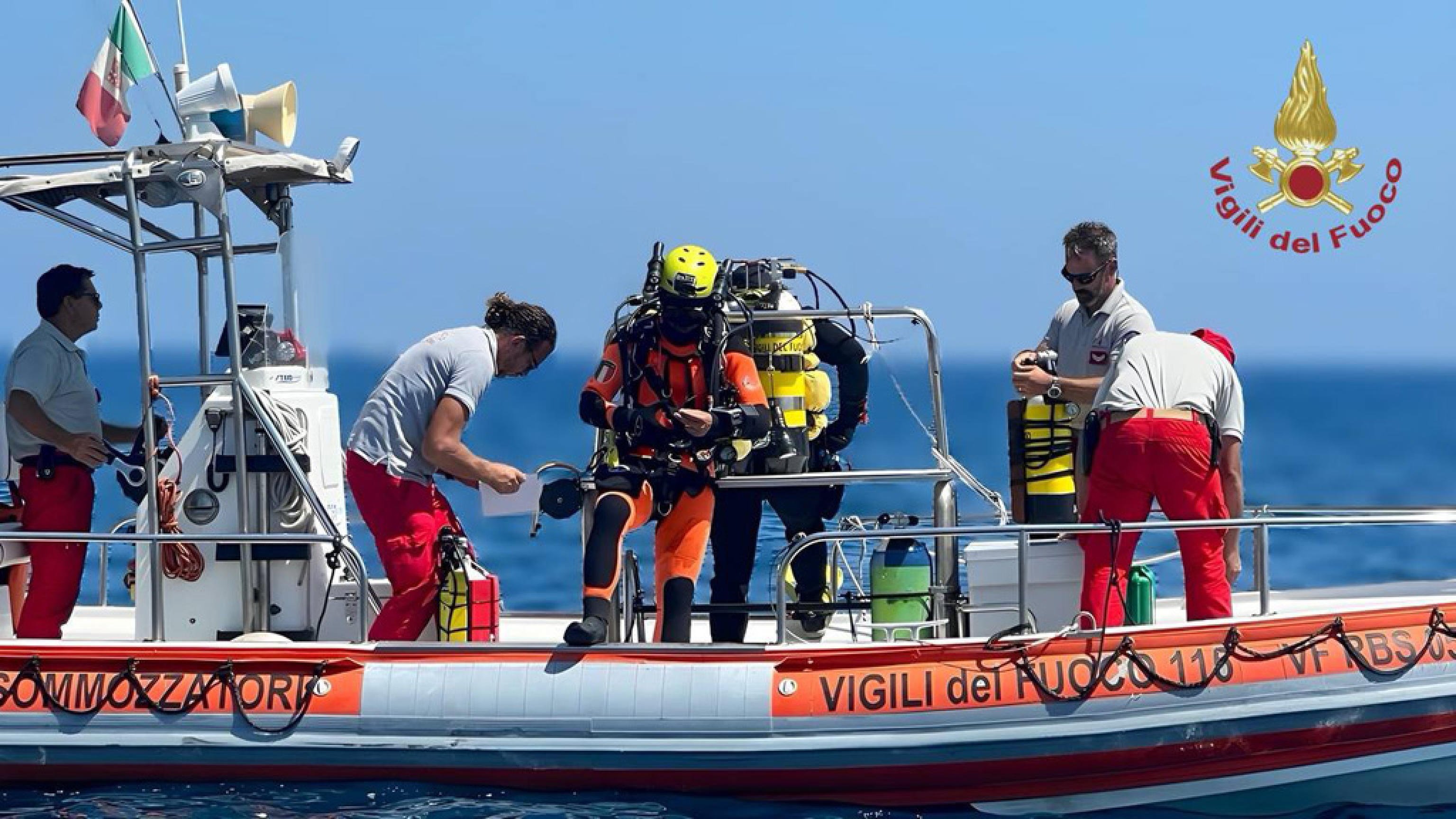 Italian divers prepare to resume inspections of the Bayesian yacht’s wreck in Porticello, Sicily island, in August. Photo: Vigili del Fuoco via EPA-EFE