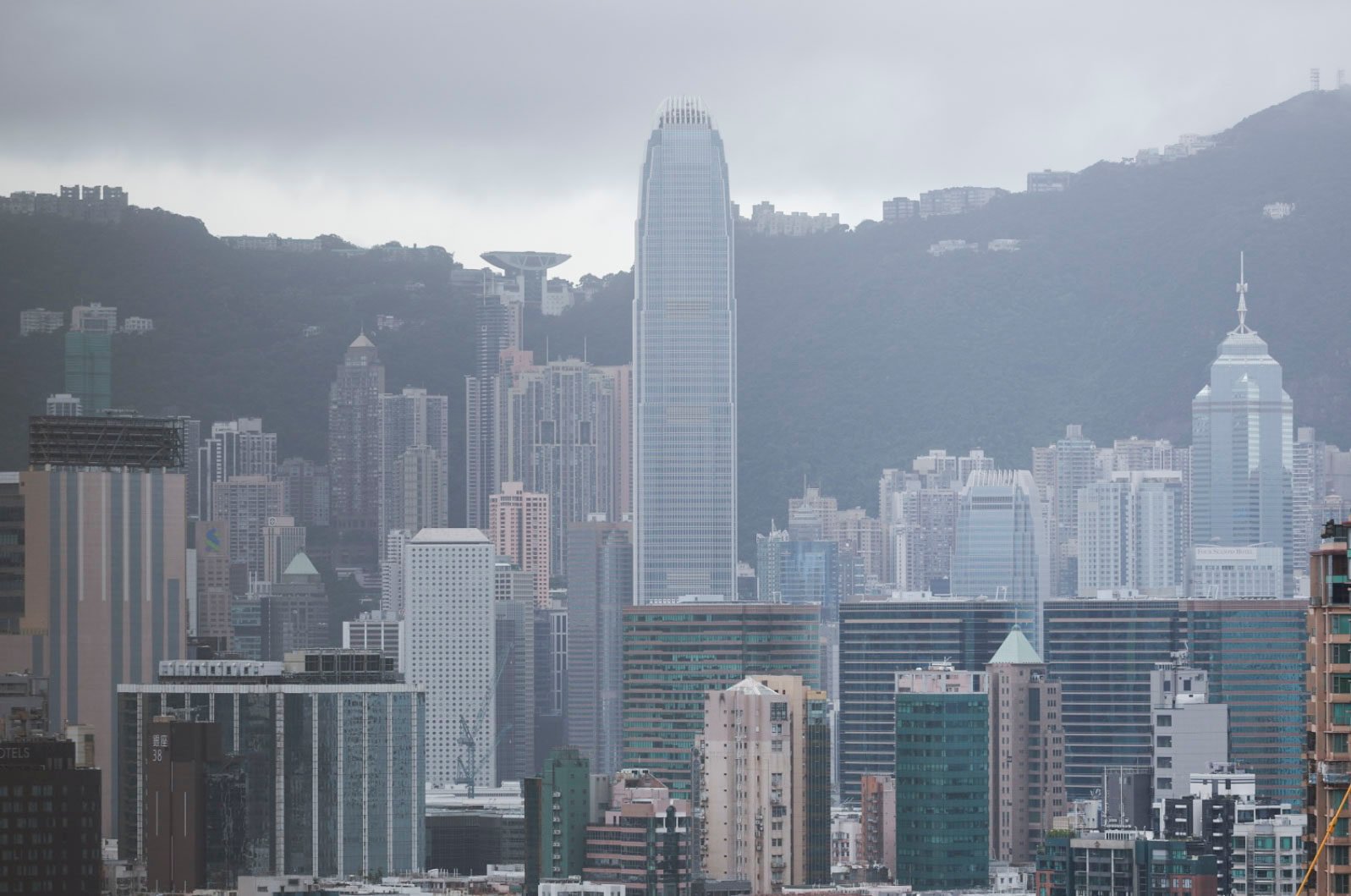 Although winds are expected to weaken, Hong Kong may experience squally showers with violent gusts. Photo: Dickson Lee