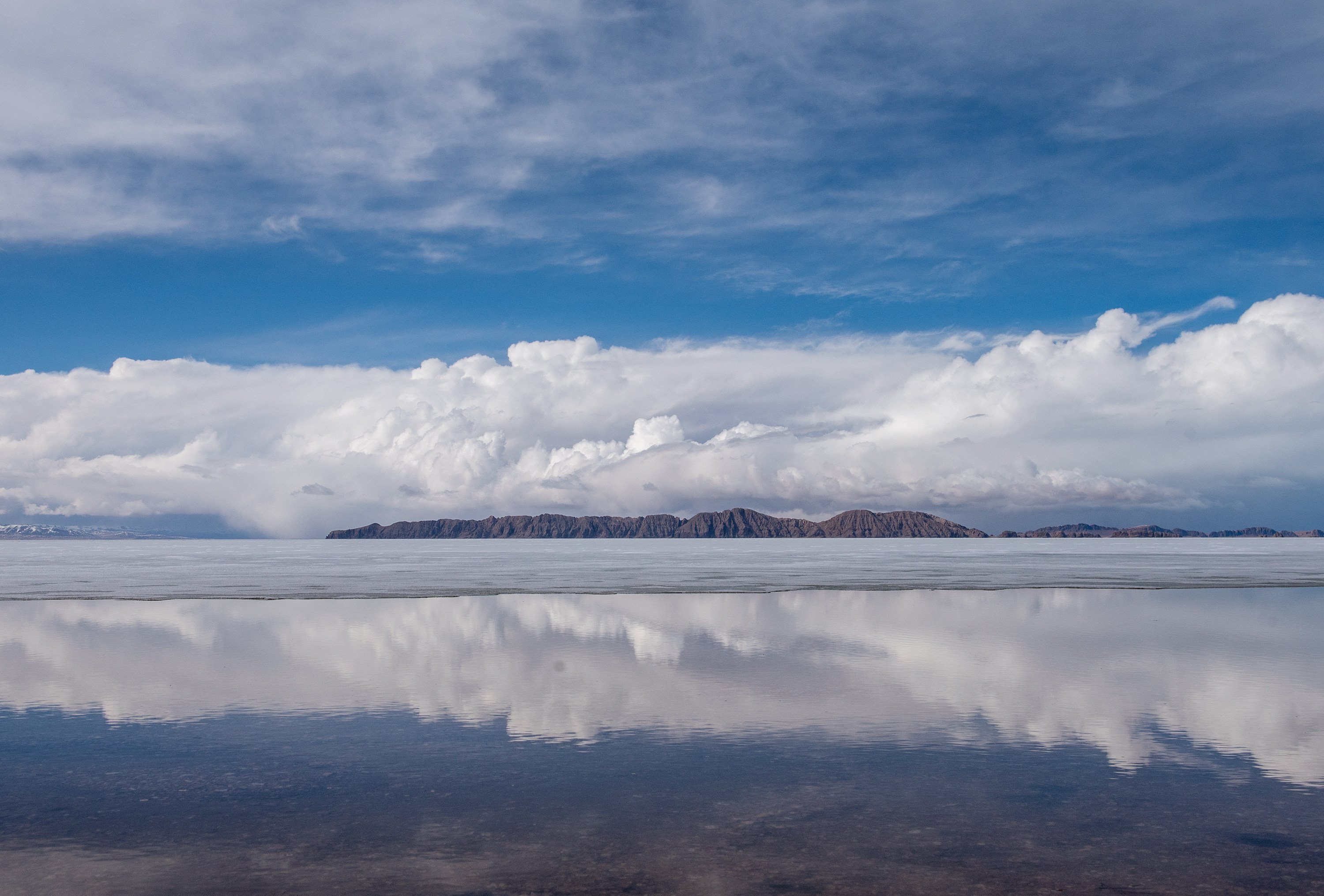 Siling, the largest inland lake in Tibet, has significantly expanded in the past two decades, driven by climate change. Photo: Xinhua