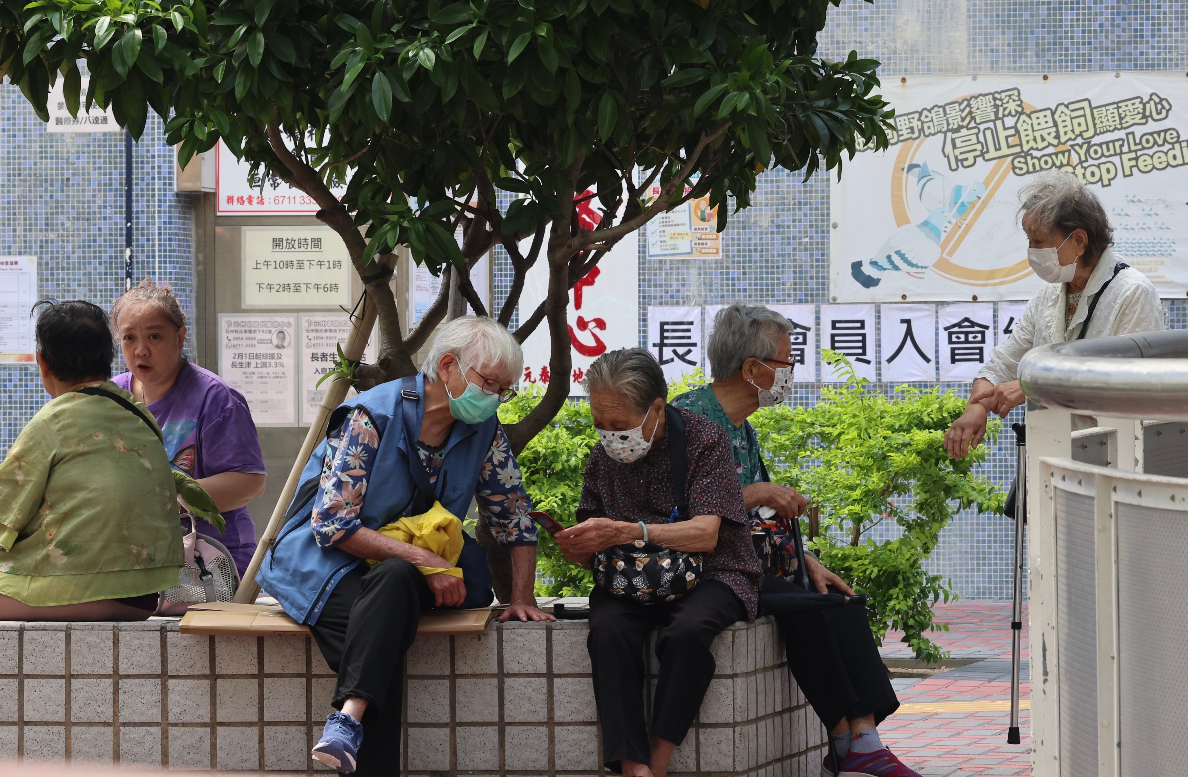 People rest in a park in Cheung Sha Wan on May 29, 2024. Photo: Jelly Tse