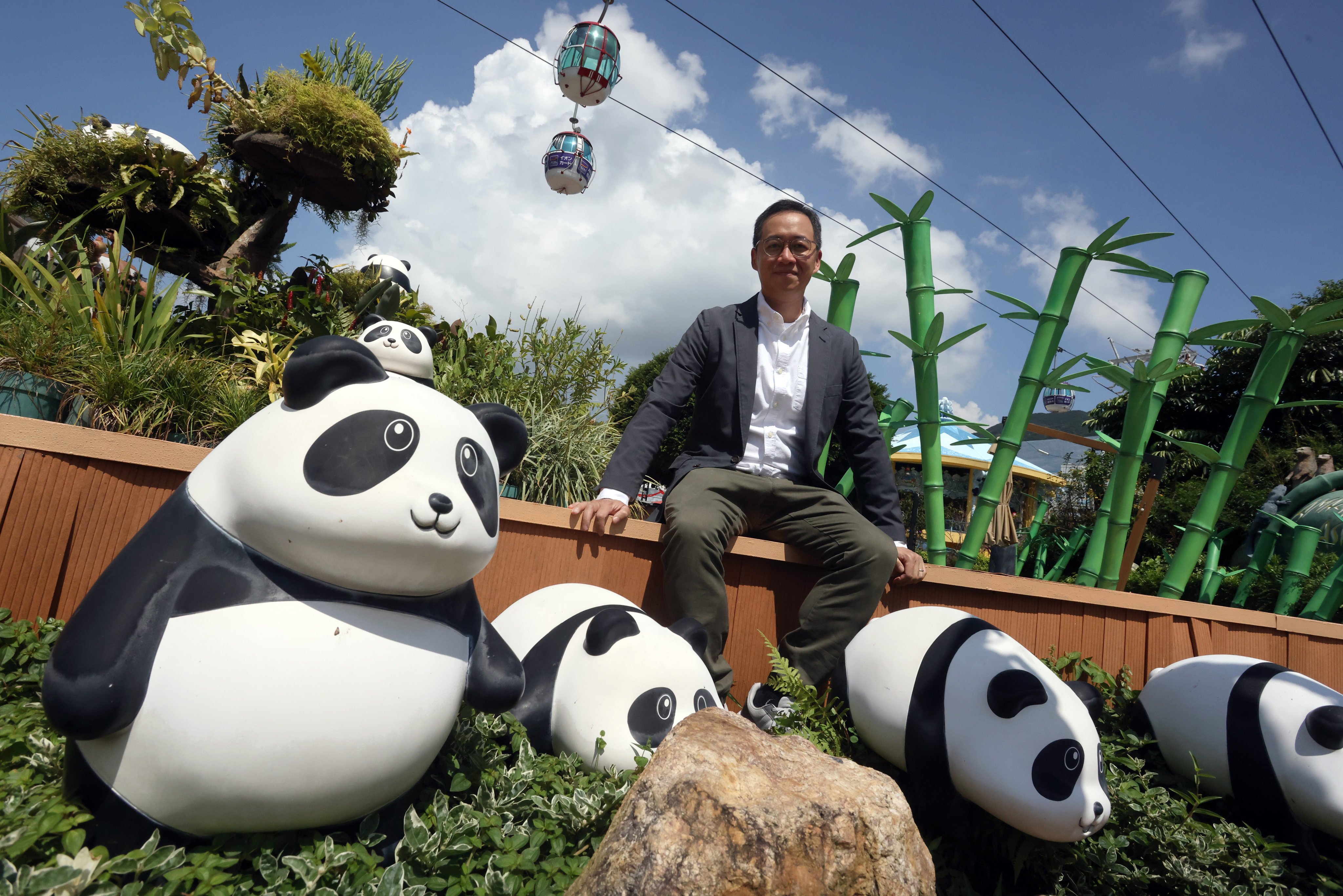 Paulo Pong, Ocean Park chairman, says the venue is planning crowd control measures for the public to meet the new pair of pandas. Photo: Jonathan Wong