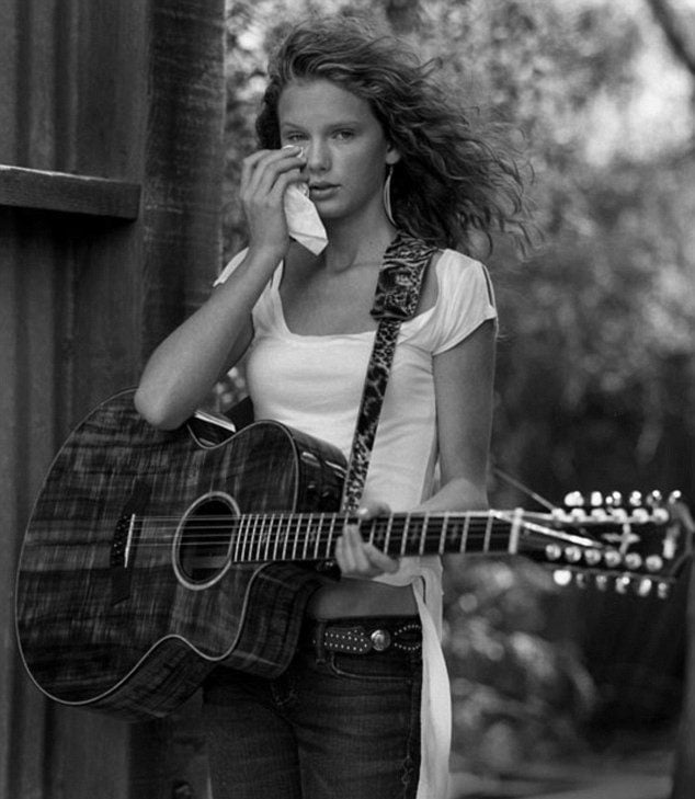 Taylor Swift appears in a 2003 ad campaign for American clothing retailer Abercrombie & Fitch. Photo: Abercrombie & Fitch