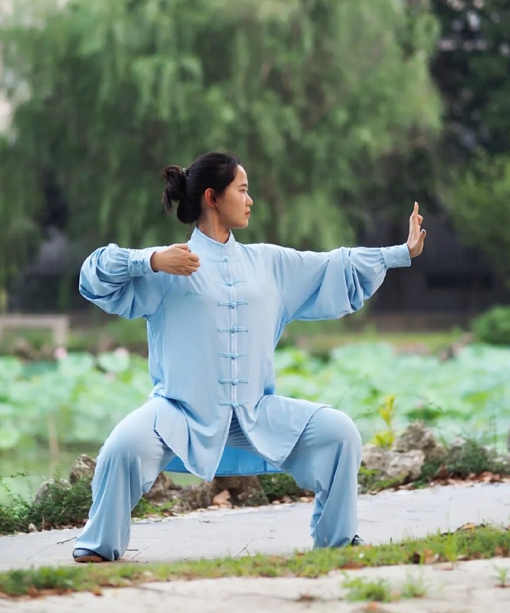 A qigong class for beginners is just one of the wellness events in Hong Kong this Mid-Autumn Festival. There is also a stress-relievin comedy show, and yoga classes for HK$100. Photo: Weixin