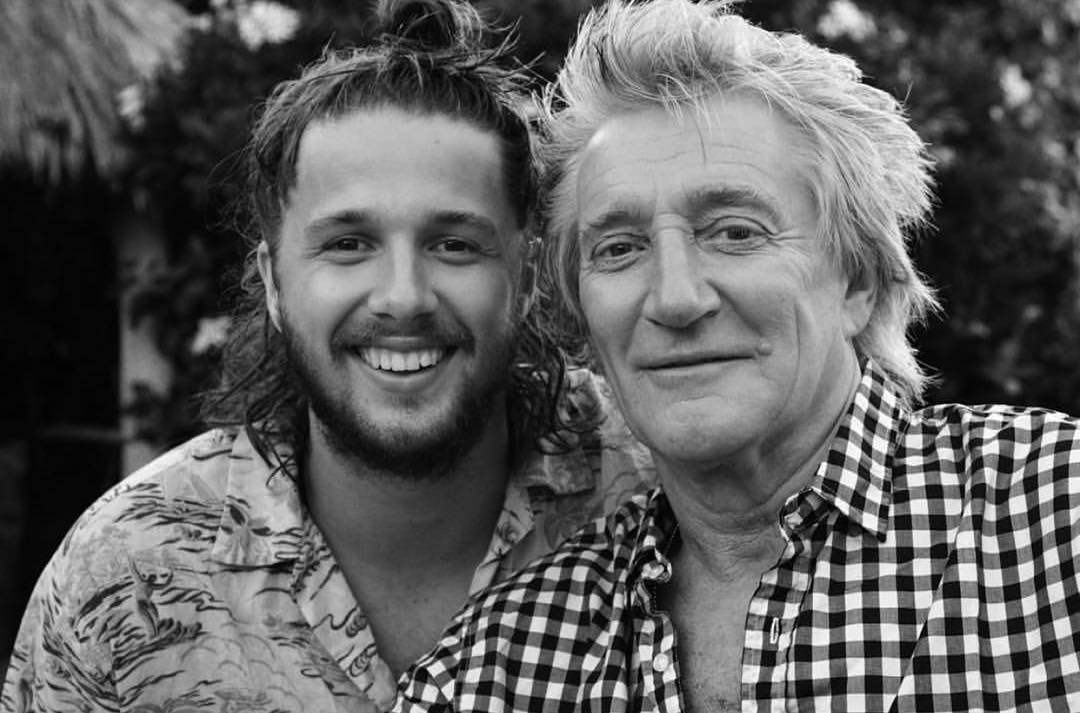 Ice hockey player Liam Stewart with his legendary rockstar father, Rod Stewart. Photo: Photo: @discostew94/Instagram
