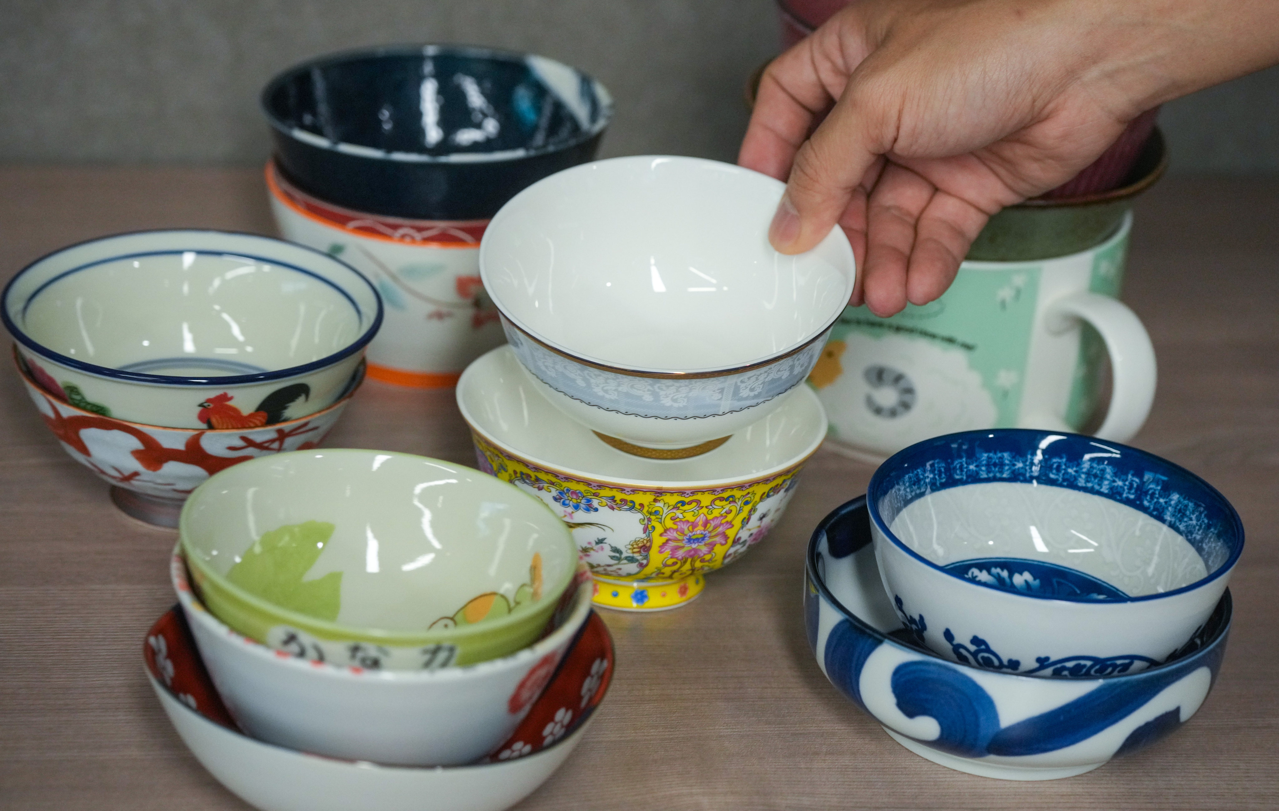 Thirteen of 30 tested ceramic bowls and cups were found to release varying levels of lead and cadmium at room temperature. Photo: May Tse