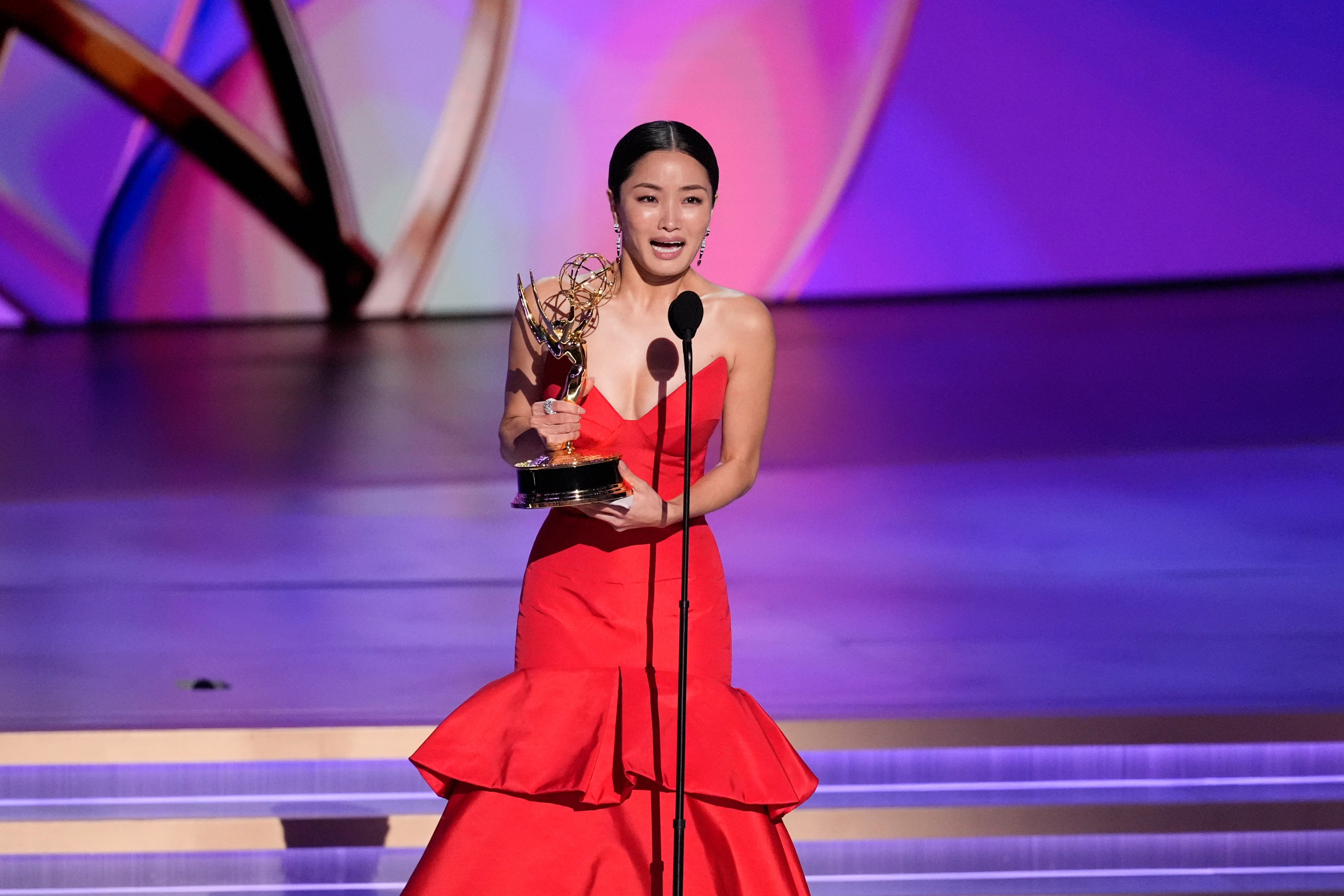 Anna Sawai accepts the award for outstanding lead actress in a drama series for Shogun during the 76th Primetime Emmy Awards. Photo: AP