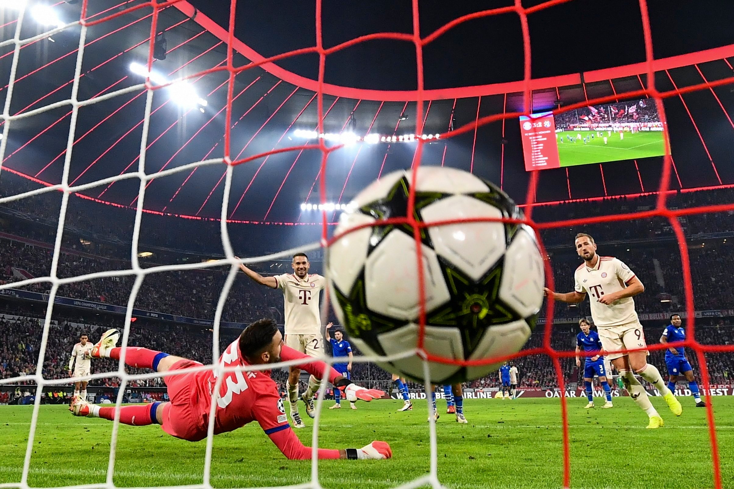 Harry Kane (right) scores to put Bayern Munich 4-2 up against Dinamo Zagreb in their Uefa Champions League in Munich that finished 9-2. Photo: EPA-EFE