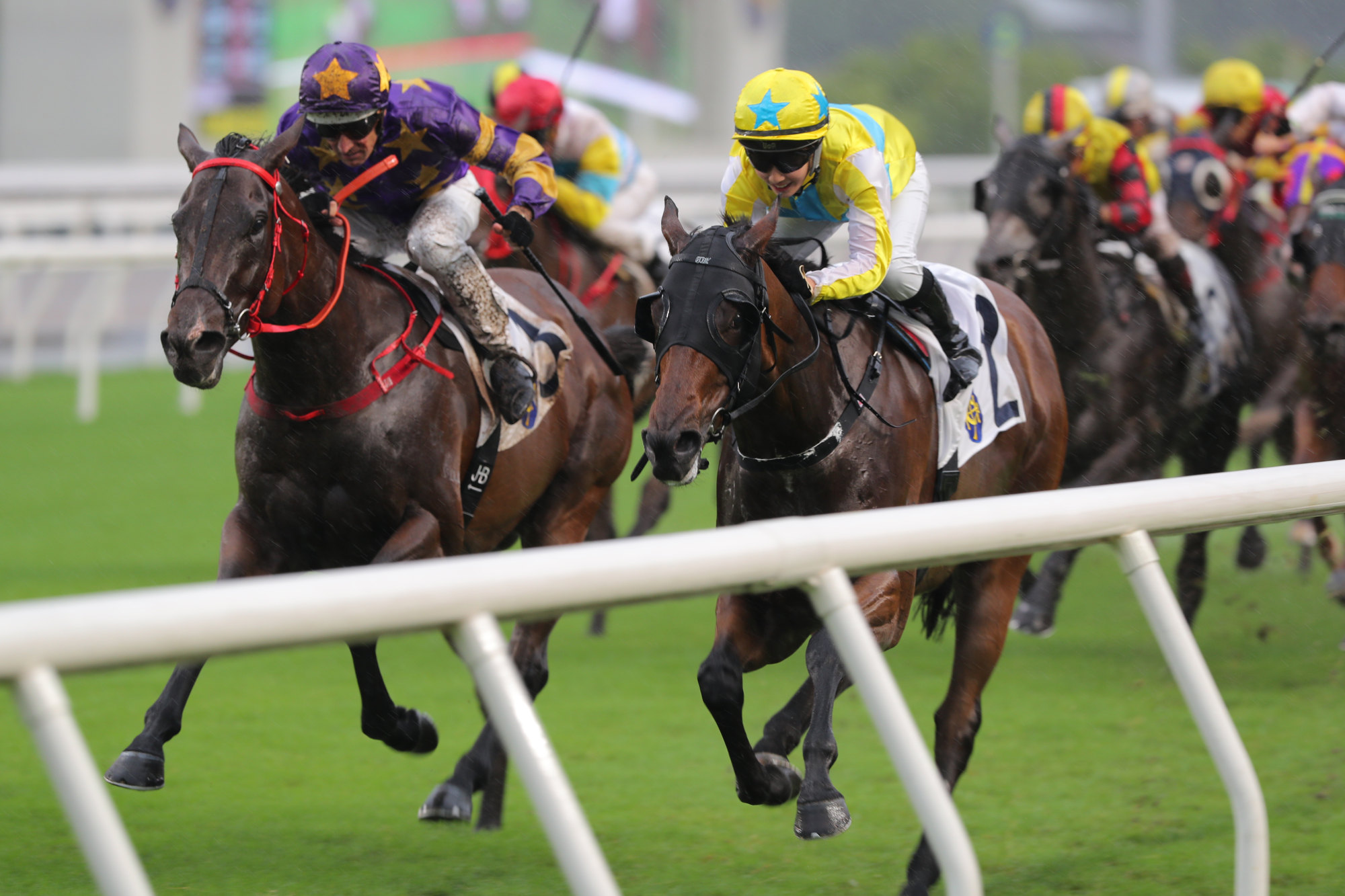 Britney Wong and Cheval Valiant (right) hold off Majestic Express and Hugh Bowman.