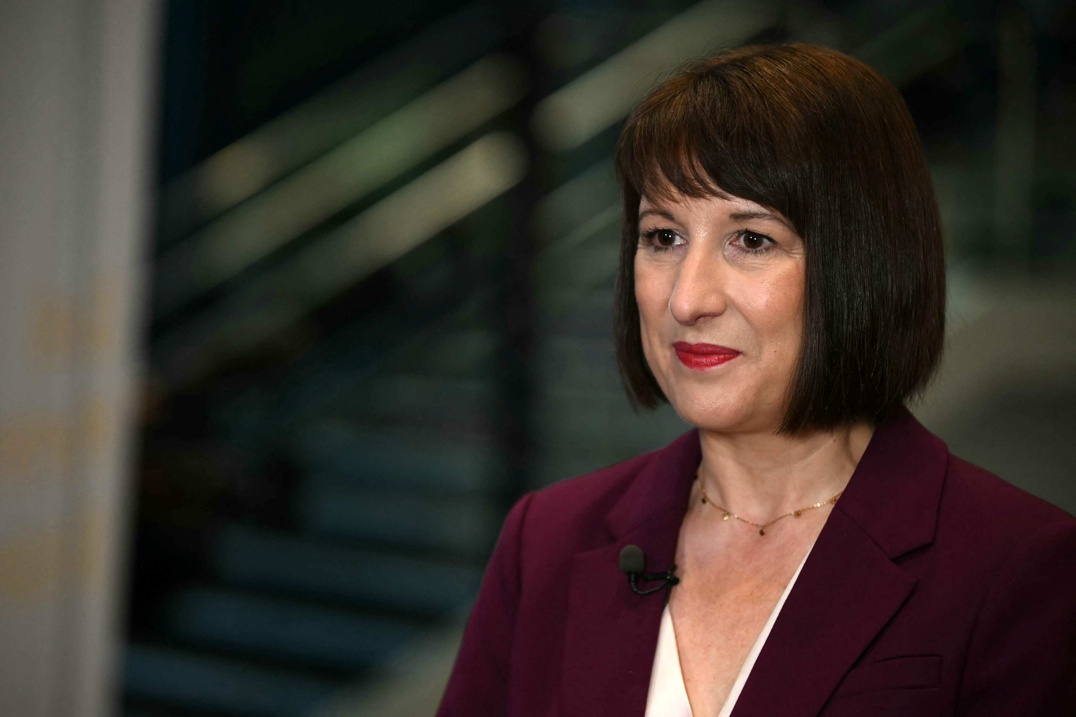 UK Finance Minister Rachel Reeves believes working from home hinders productivity, contradicting Labour’s flexible working policy. Photo: AFP