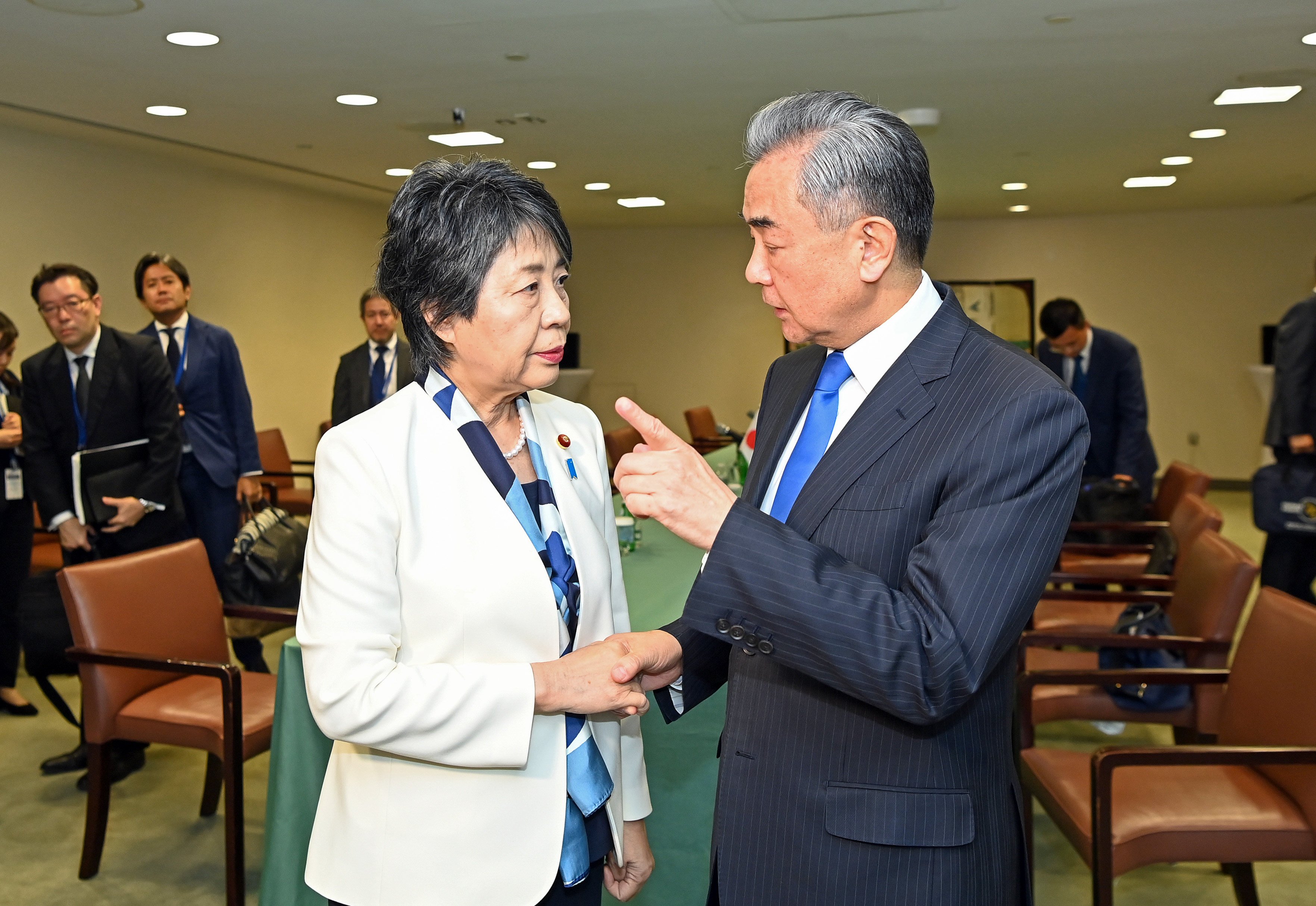 Chinese Foreign Minister Wang Yi (right) is pictured with Japanese Foreign Minister Yoko Kamikawa in New York on Monday. Photo: Xinhua