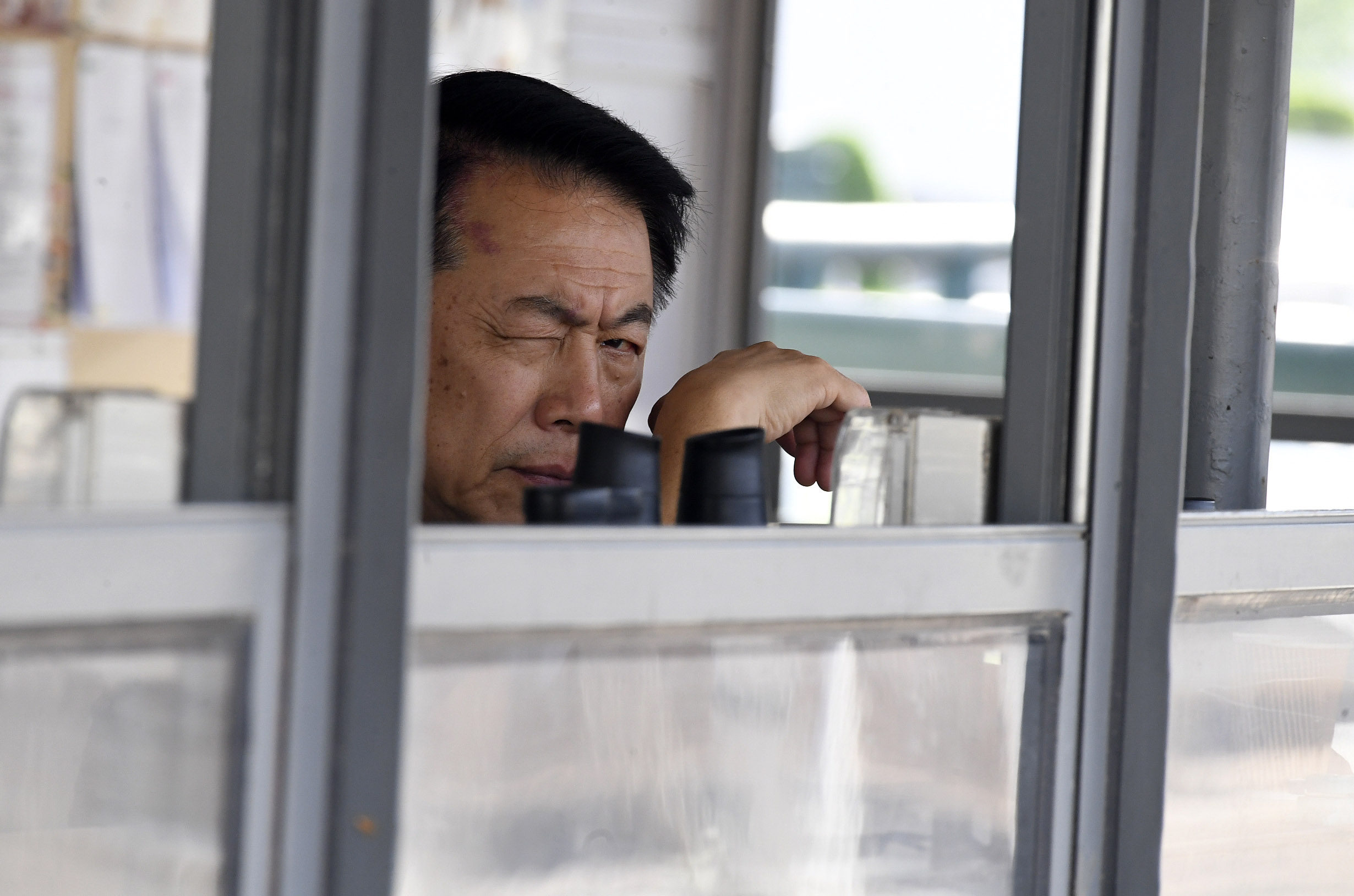 Ricky Yiu keeps a keen eye on Sha Tin trackwork. Photos: Kenneth Chan