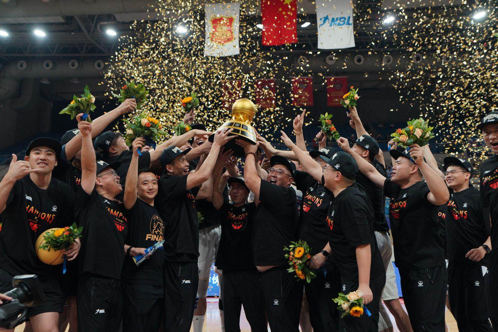 Hong Kong Bulls celebrate winning the National Basketball League. Photo: Hong Kong Bulls