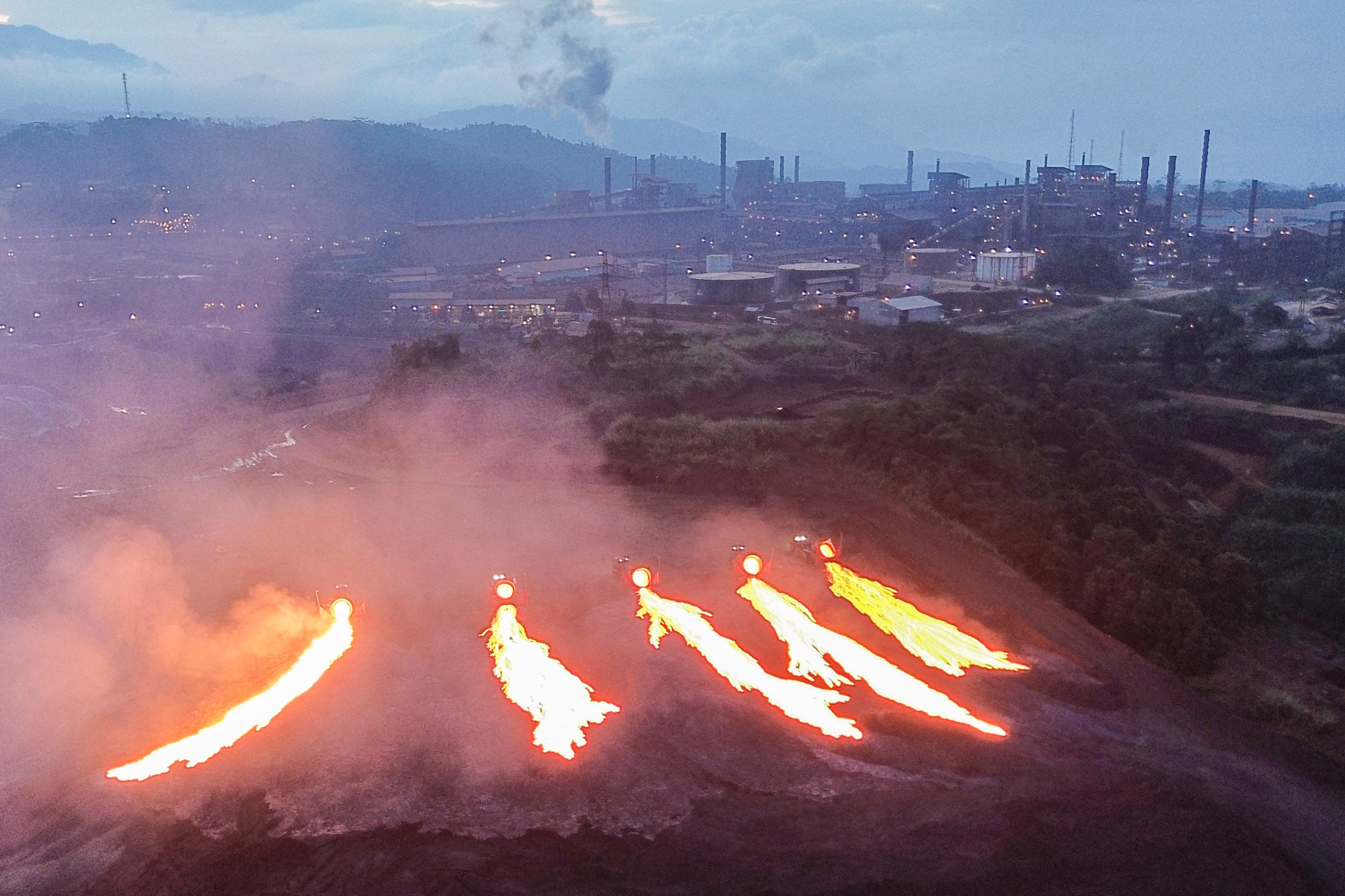 Nickel slag waste is disposed of at a temporary storage area of a nickel mine in Sorowako, South Sulawesi, on August 2. While nickel holds great value, we must remember that vibrant forests, unique species and rich aquatic ecosystems are priceless treasures. Photo: AFP