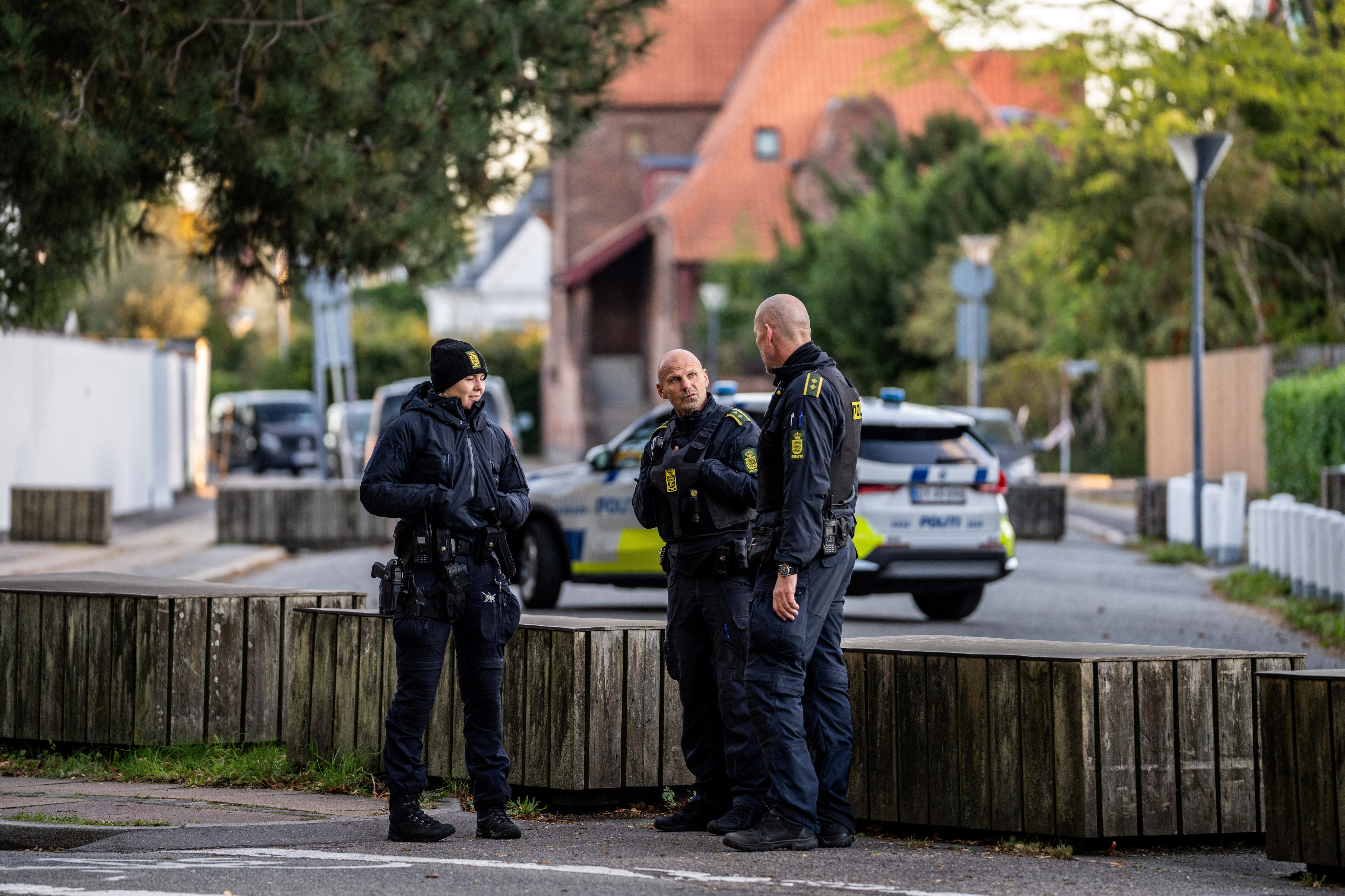 Police officers investigate the blasts near the Israeli embassy in Copenhagen. No one was injured in the two explosions early on Wednesday, but the building near the embassy sustained some damage. Photo: Reuters