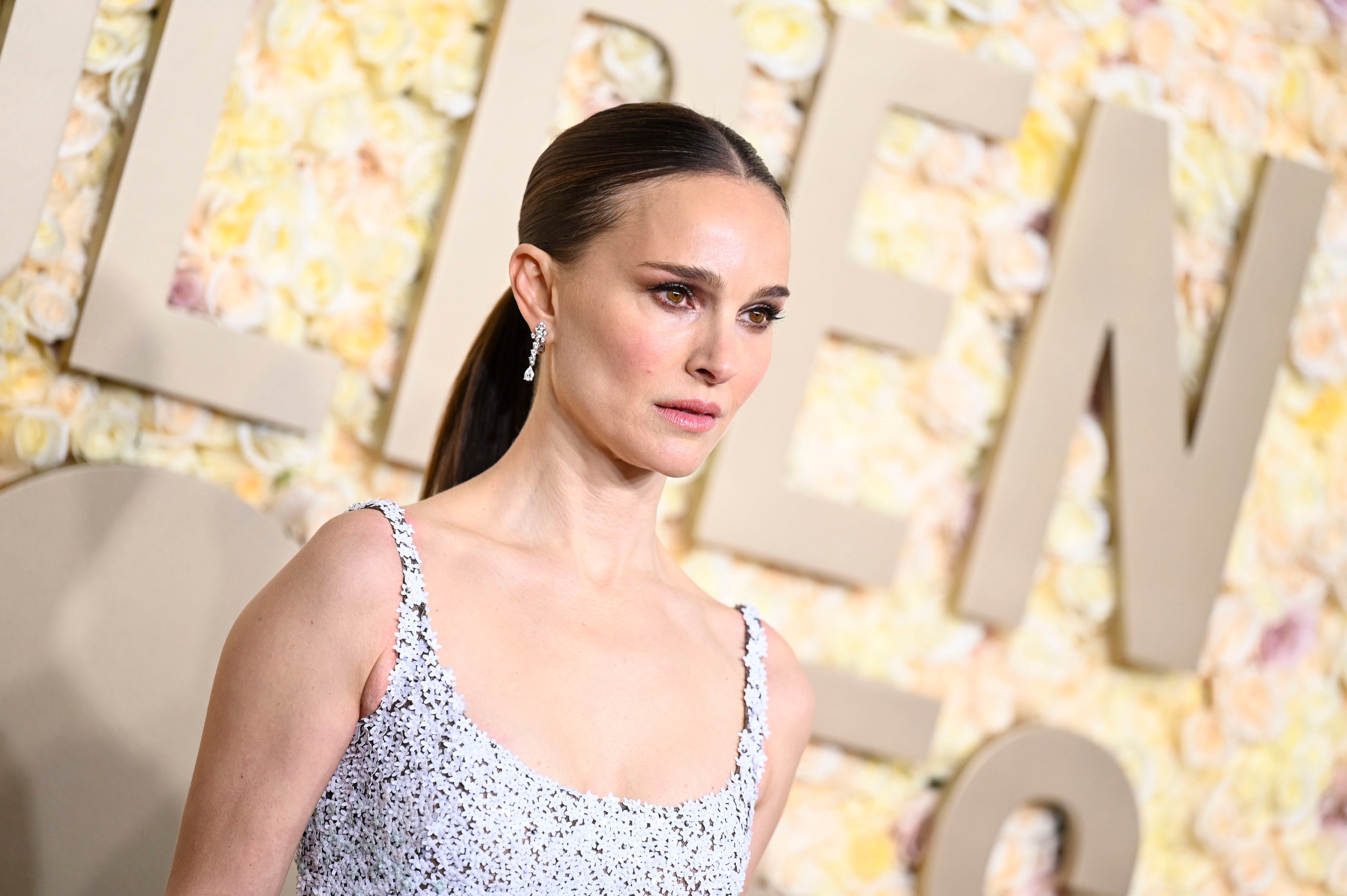 Natalie Portman wearing platinum jewellery at this year’s Golden Globe Awards. Photo: Getty Images