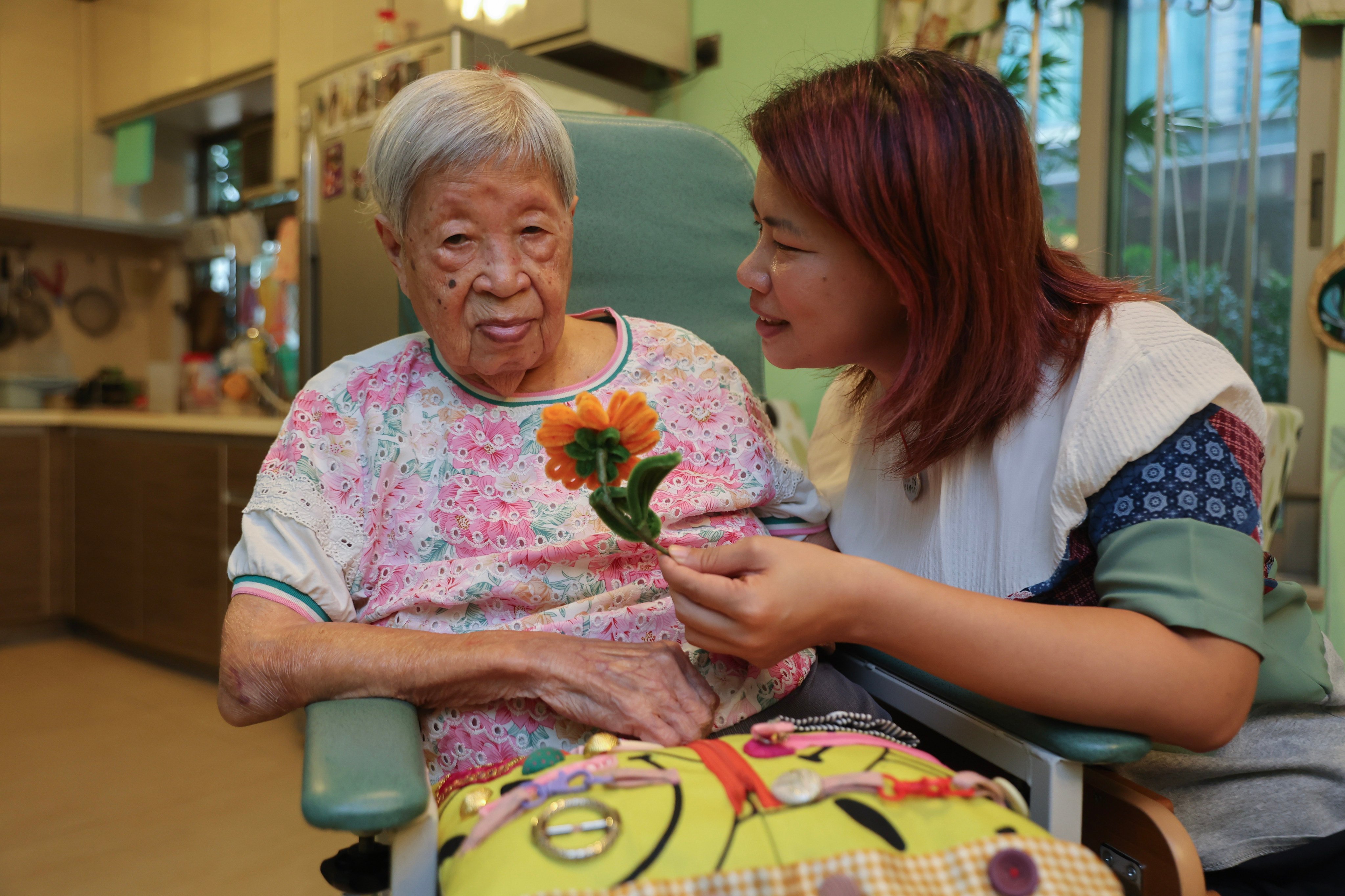 “Carefluencer” Merida Cheung with her grandmother Stella Yeung. Photo: Edmond So