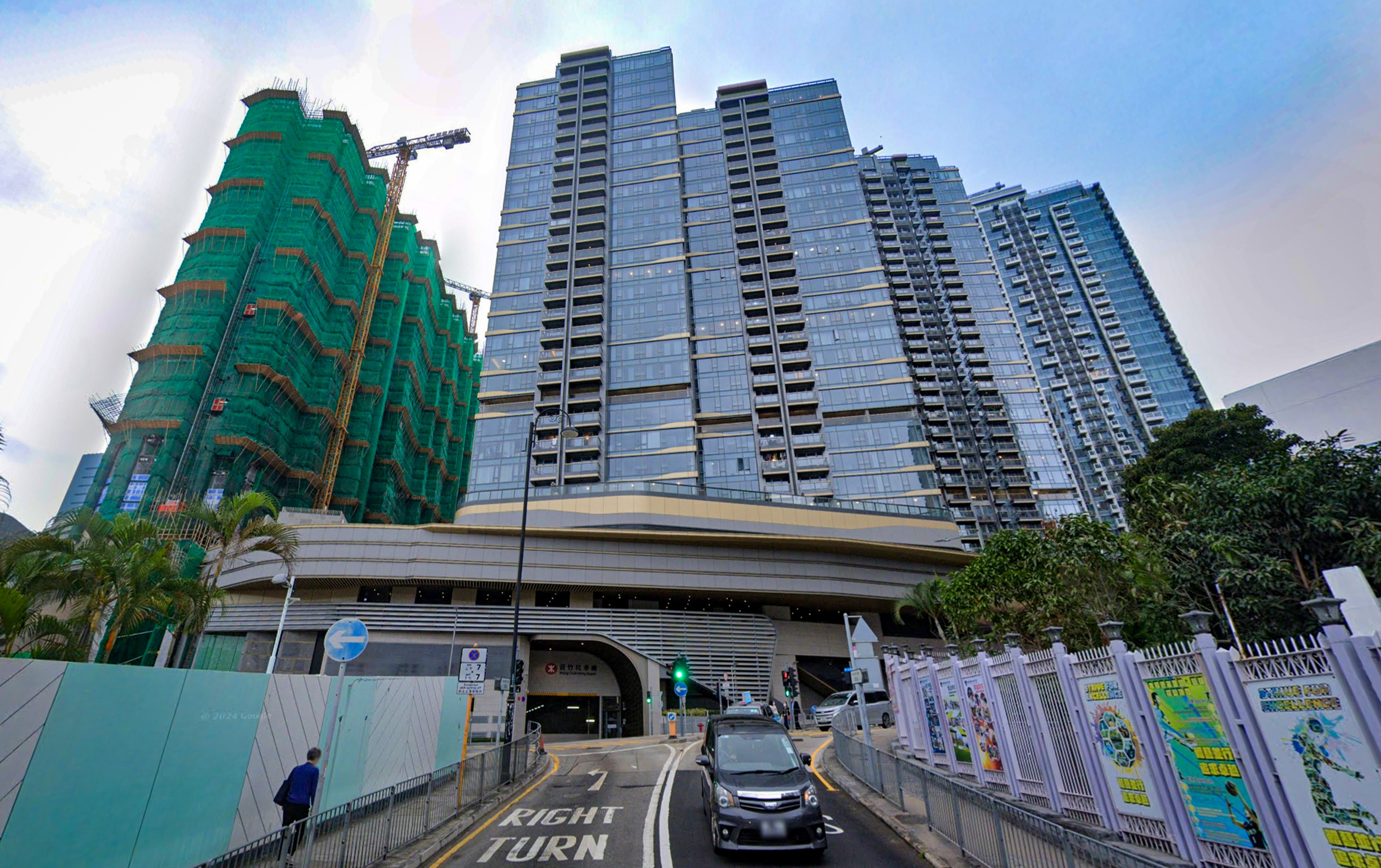 CK Asset has revealed the initial price list for 128 flats at Blue Coast II. The batch comprises 78 two-bedroom and 50 three-bedroom units with areas ranging from 485 to 781 sq ft. Photo: Google Maps