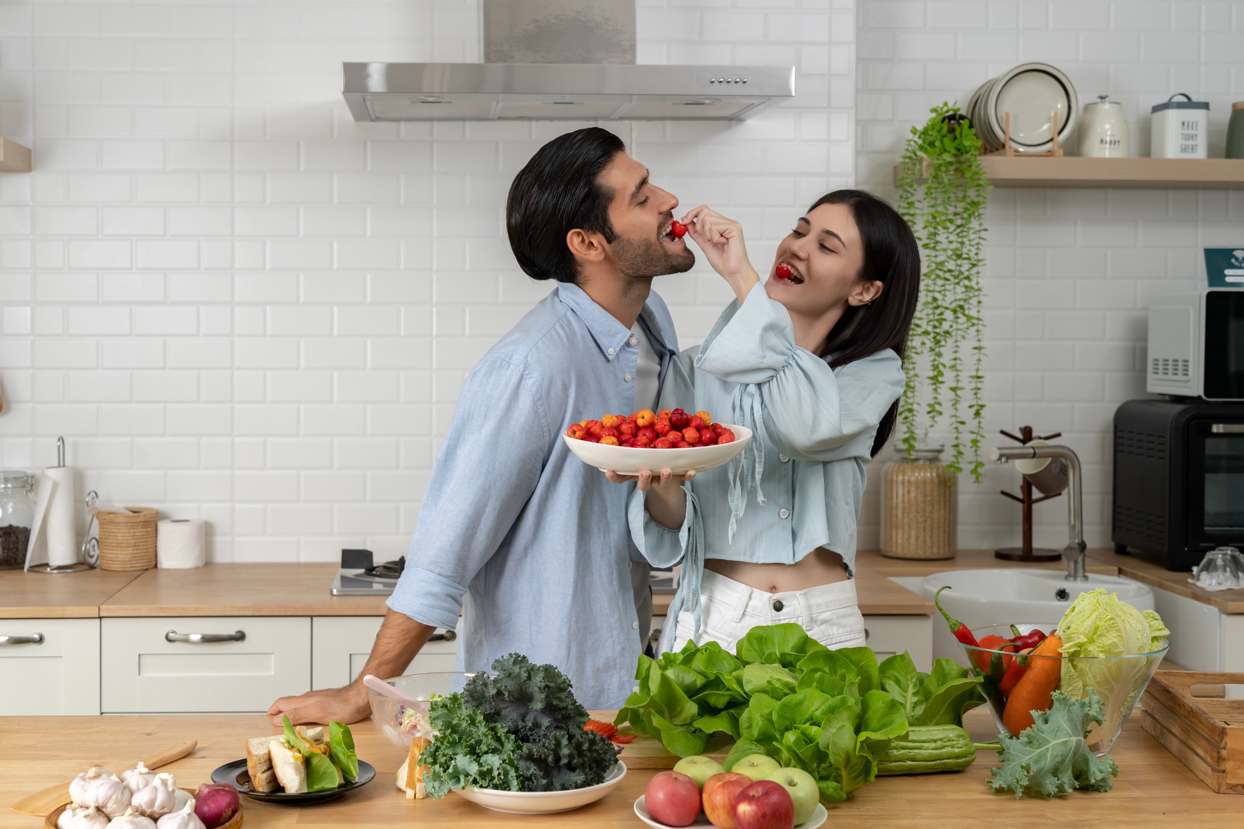 Studies show that eating more fruit and vegetables can help reduce symptoms of depression and anxiety, leading to improved mental health. Photo: Shutterstock