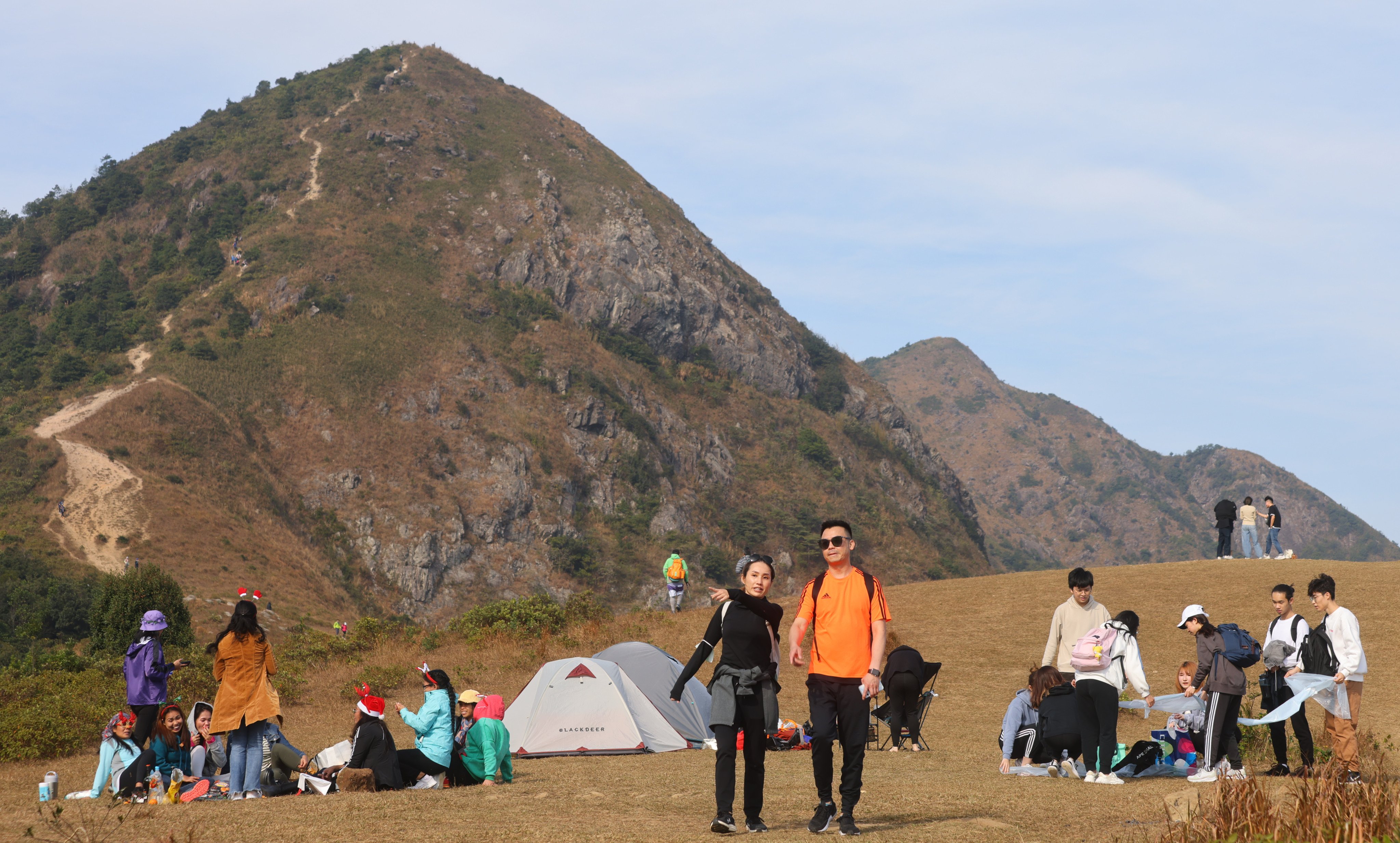 The pair were transported from Ngong Ping, Ma On Shan. Photo: Dickson Lee