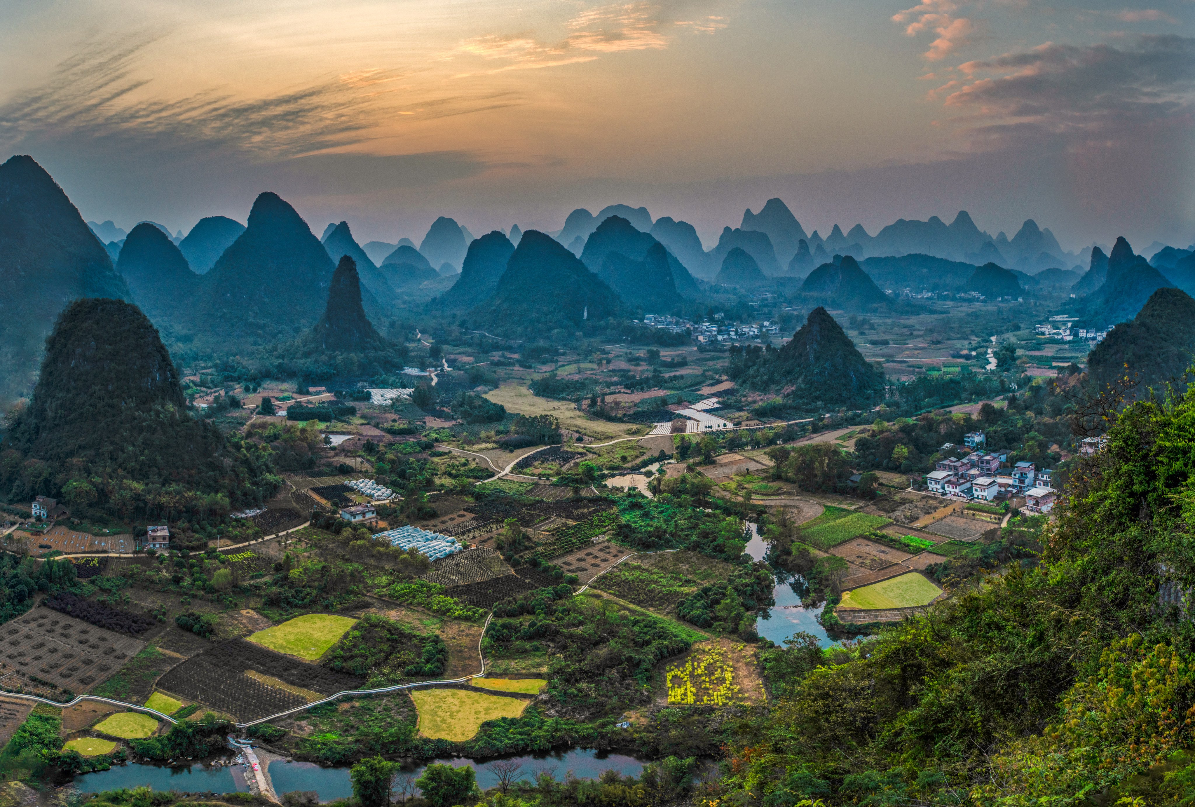 Yangshuo County is a county under the jurisdiction of Guilin City, Guangxi Zhuang Autonomous Region, China. Photo: Getty Images