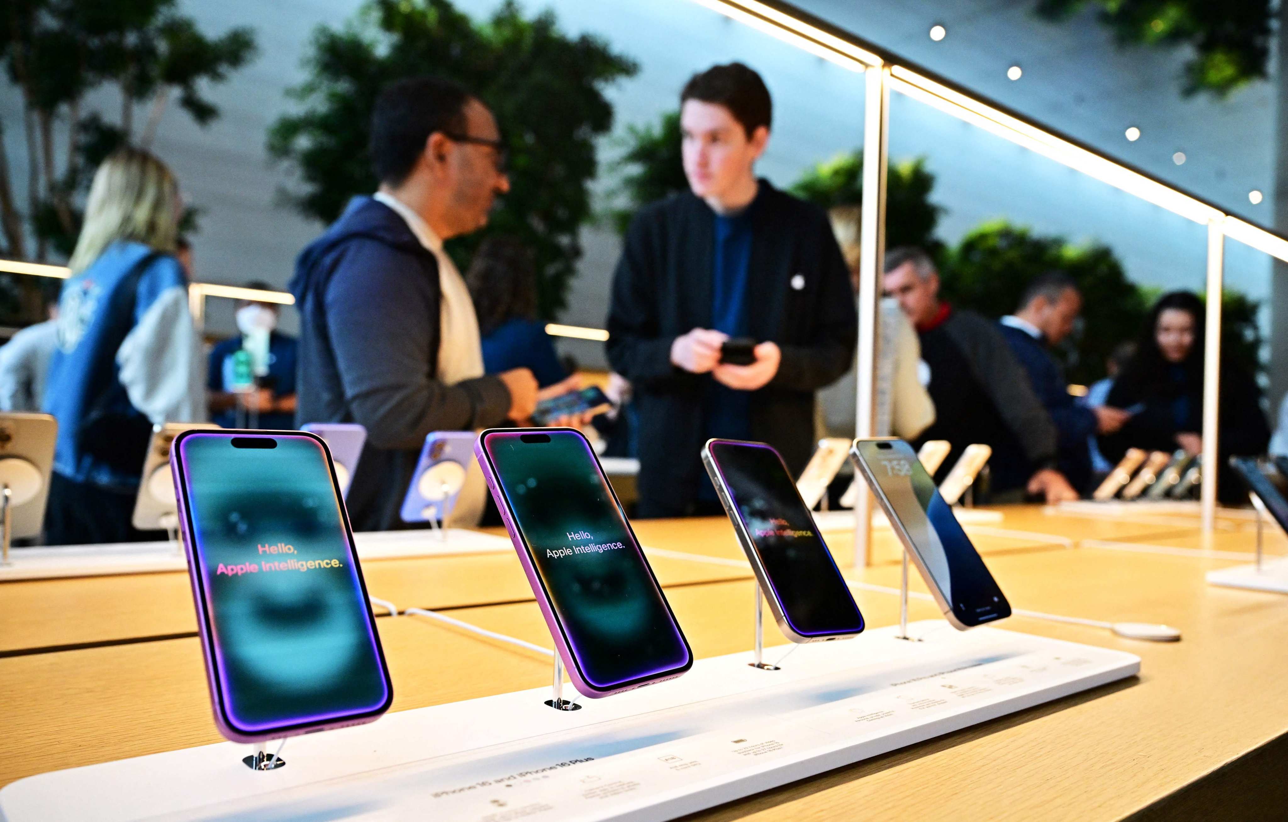 Apple iPhone 16 models on display at an Apple Store in Los Angeles, California. Photo: AFP