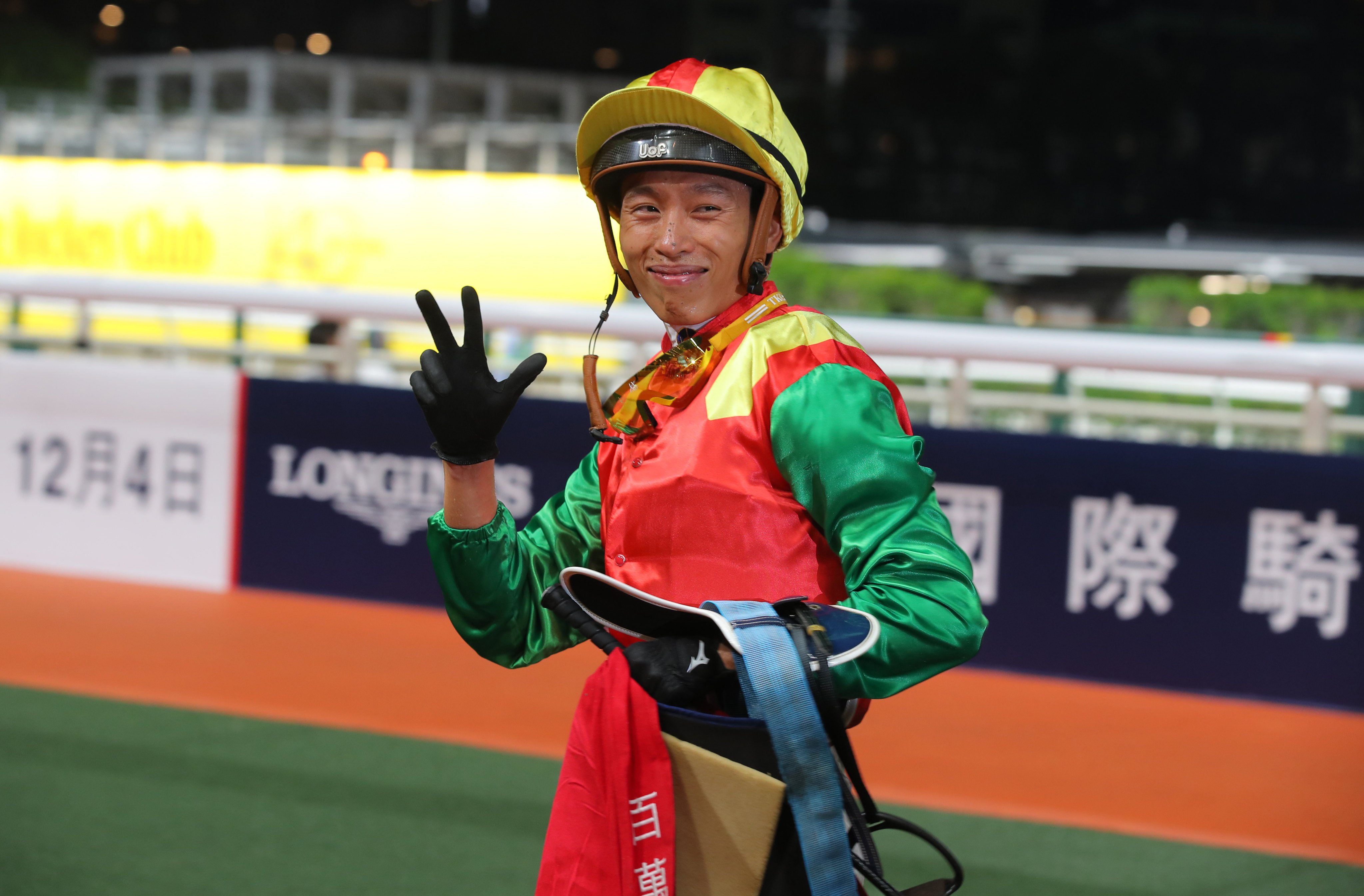 Vincent Ho celebrates his Happy Valley treble. Photos: Kenneth Chan