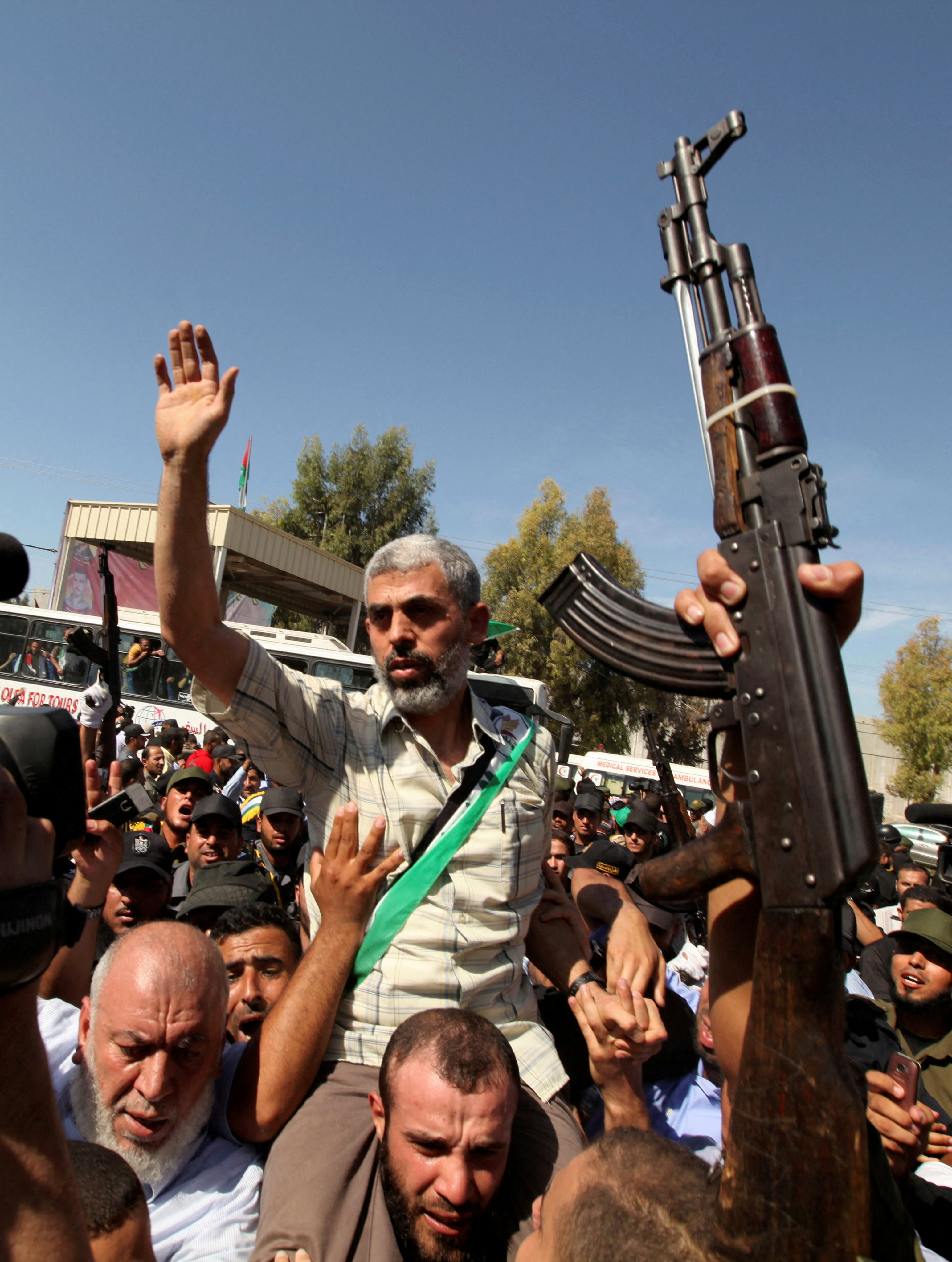 Hamas leader Yahya Sinwar arrives with freed Palestinian prisoners at the Rafah crossing with Egypt in the southern Gaza Strip in October 2011. Photo: Reuters