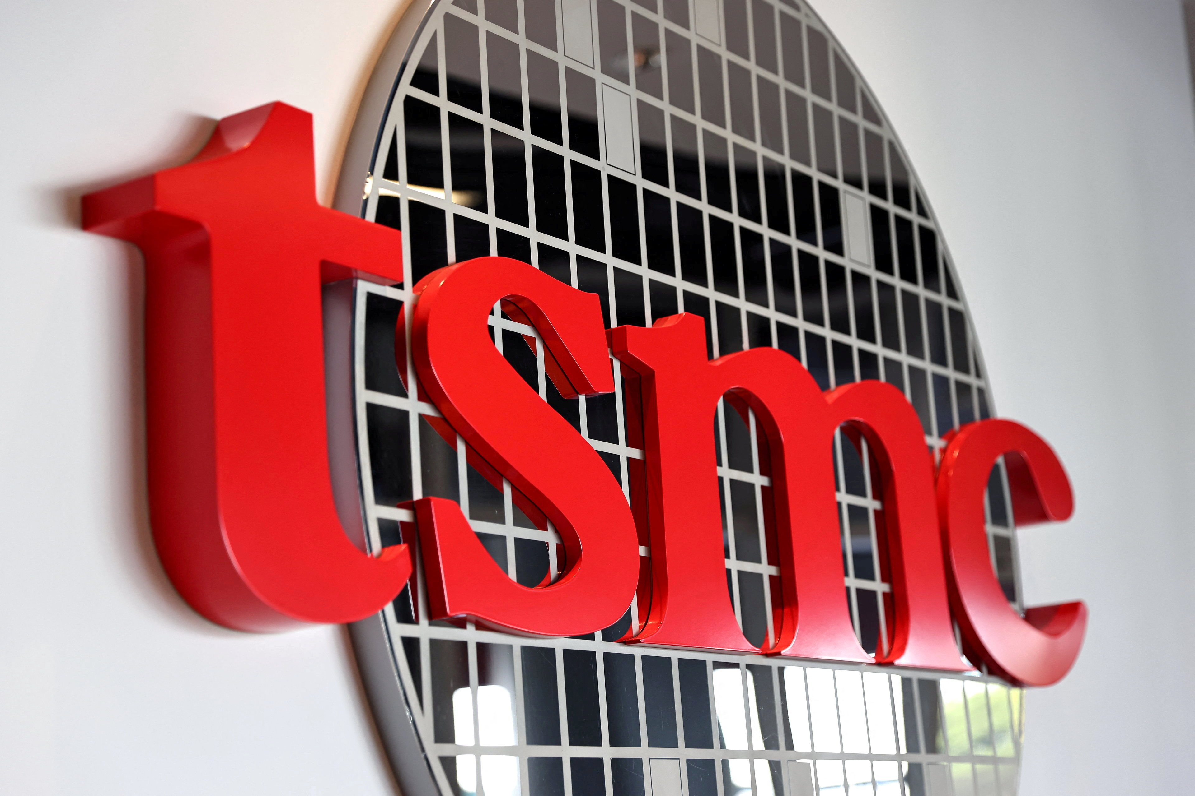 The logo of Taiwan Semiconductor Manufacturing Company seen at its headquarters in Hsinchu, Taiwan, on January 19, 2021. Photo: Reuters