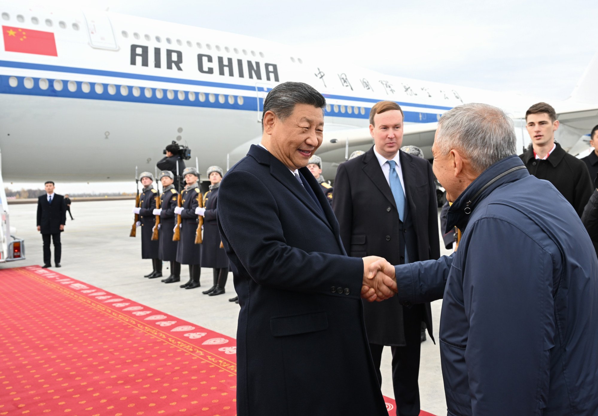 Chinese President Xi Jinping greeted by a Russian official upon his arrival in Kazan, Russia, on Tuesday. Photo: Xinhua