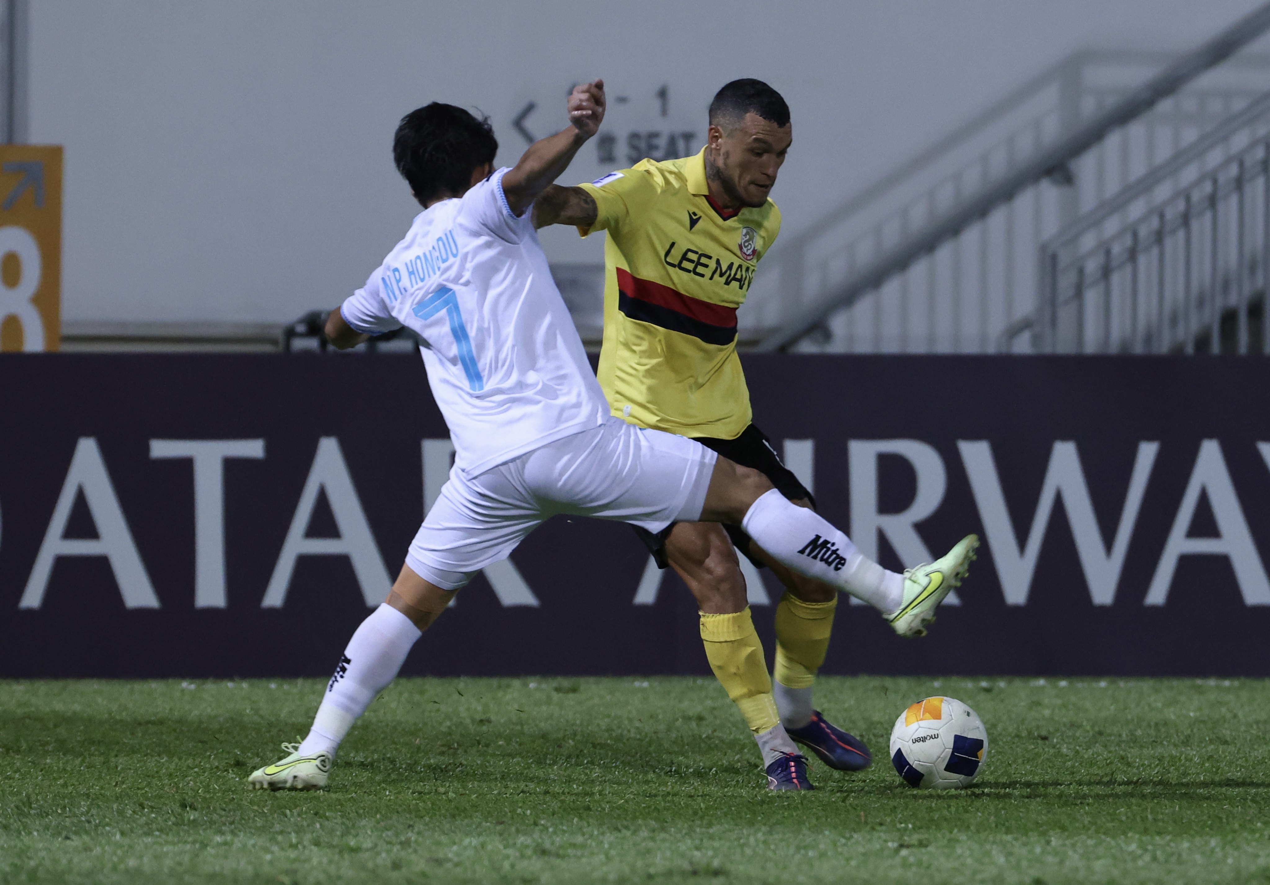 Everton Camargo came close to scoring on three occasions but was unable to break through Bangkok’s defences. Photo: Jonathan Wong