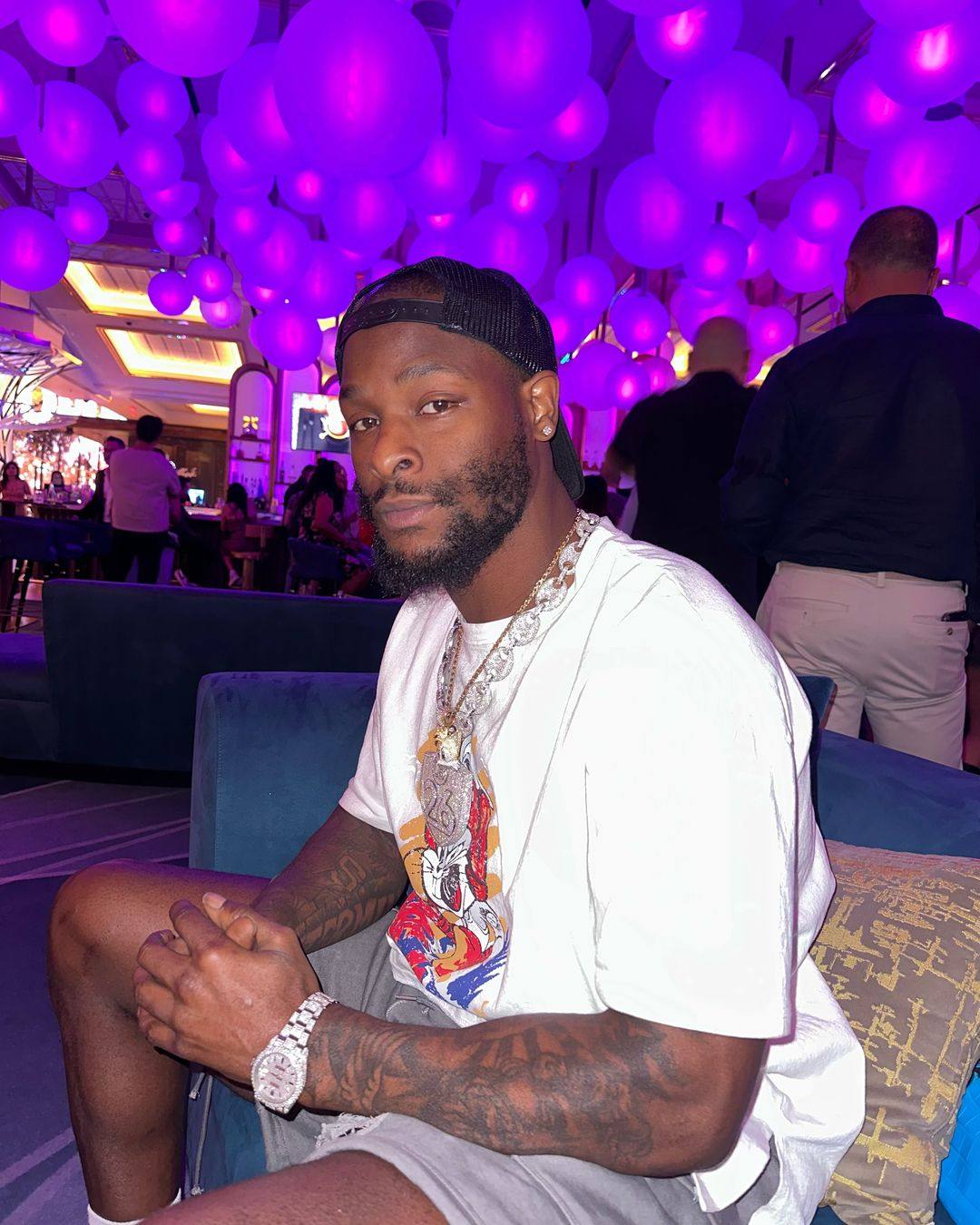 Meet Le’Veon Bell, the former NFL star backing Donald Trump for president: from insulting Kamala Harris to joining OnlyFans … and why one of his six baby mamas called him the “worst human being on the planet”. Photo: @leveonbell/Instagram