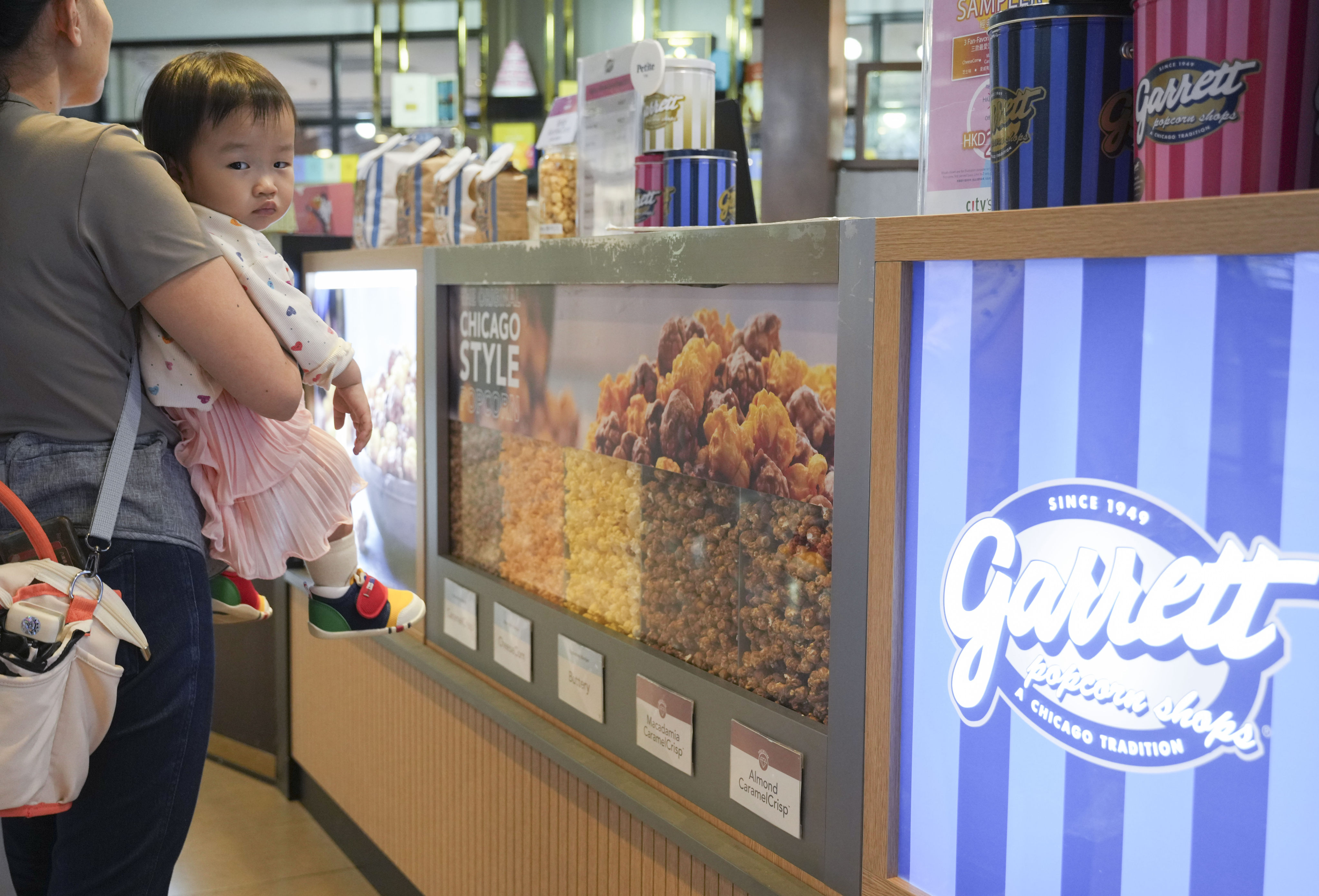 A Garrett Popcorn Shops outlet is seen in Harbour City at Tsim Sha Tsui. The firm announced it would end its business in Hong Kong this month. Photo: Sam Tsang