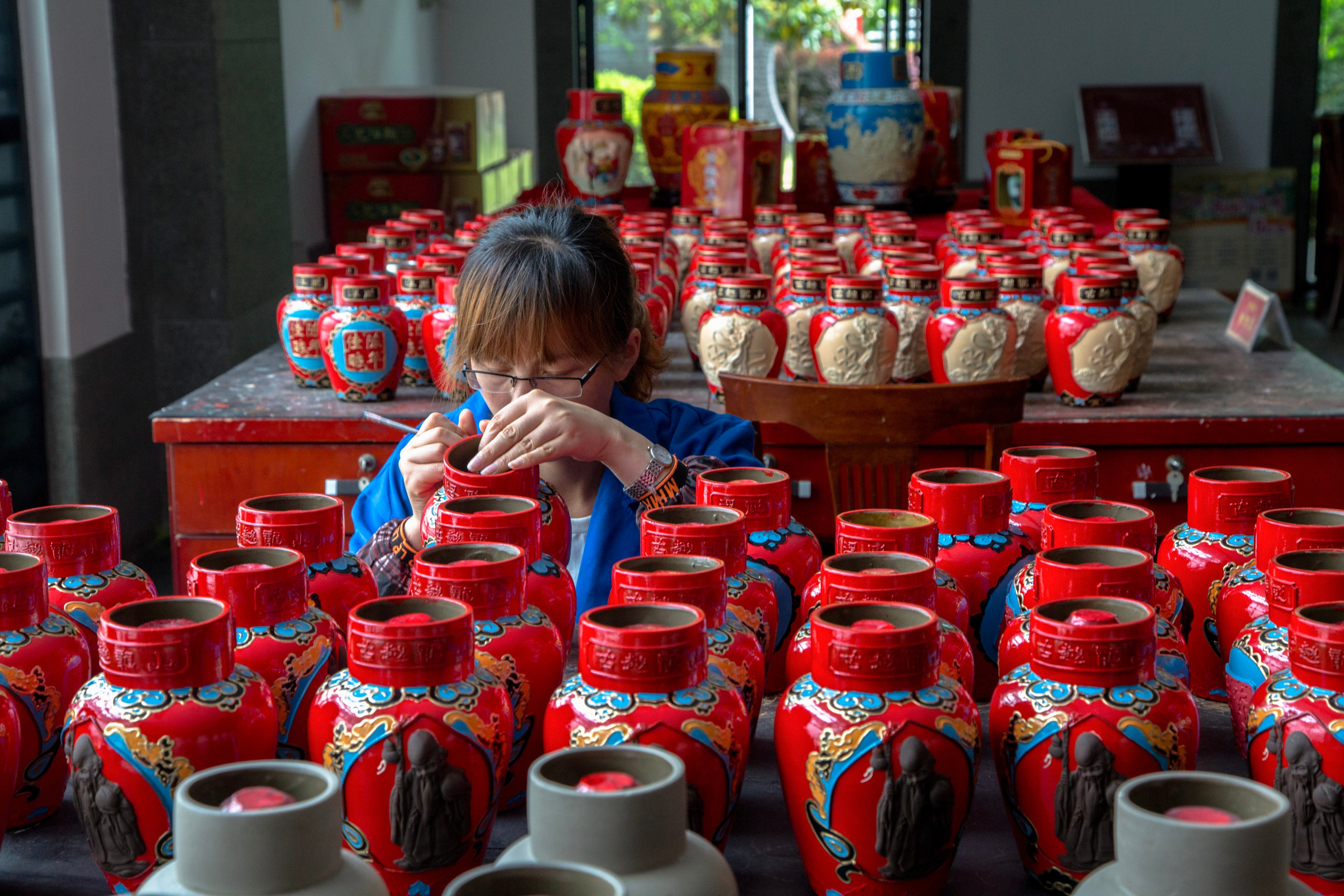 Chinese bride wine containers in Shaoxing, eastern China. Photo: Getty Images